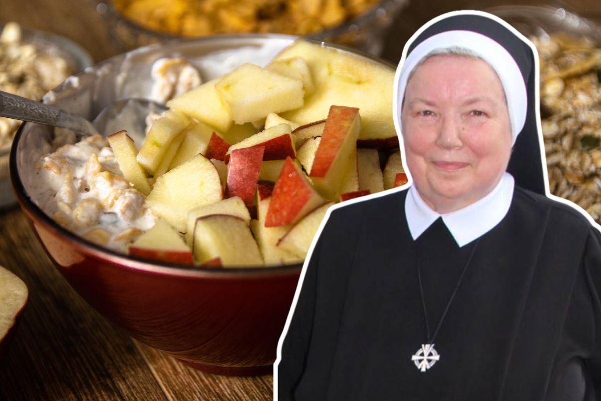 Siostra Anastazja z jabłek robi cud surówkę. Zamiast cukru, dosypuje inne słodkości