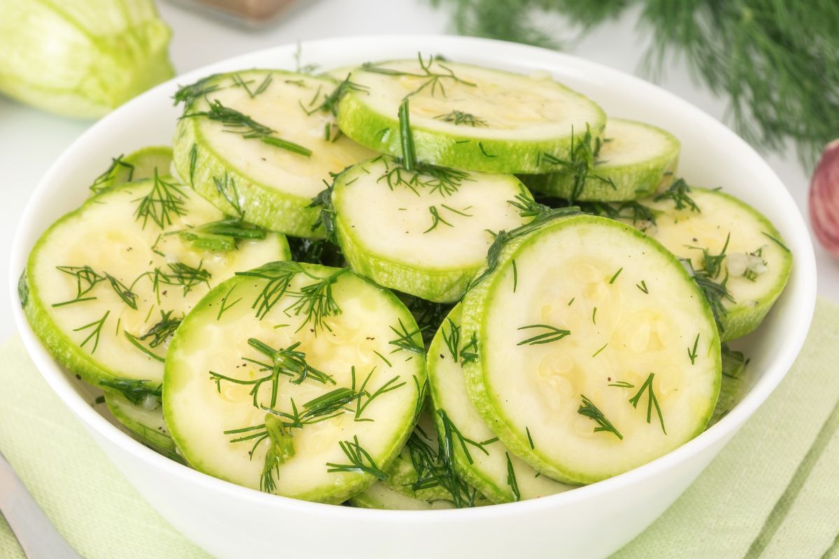 Mizeria bez ogórków to mój nowy hit. choćby teściowa prosiła o dokładkę