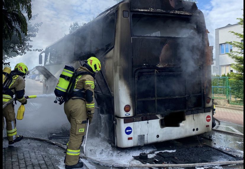 Pożar autokaru w Tąpkowicach. Dzieci uniknęły tragedii