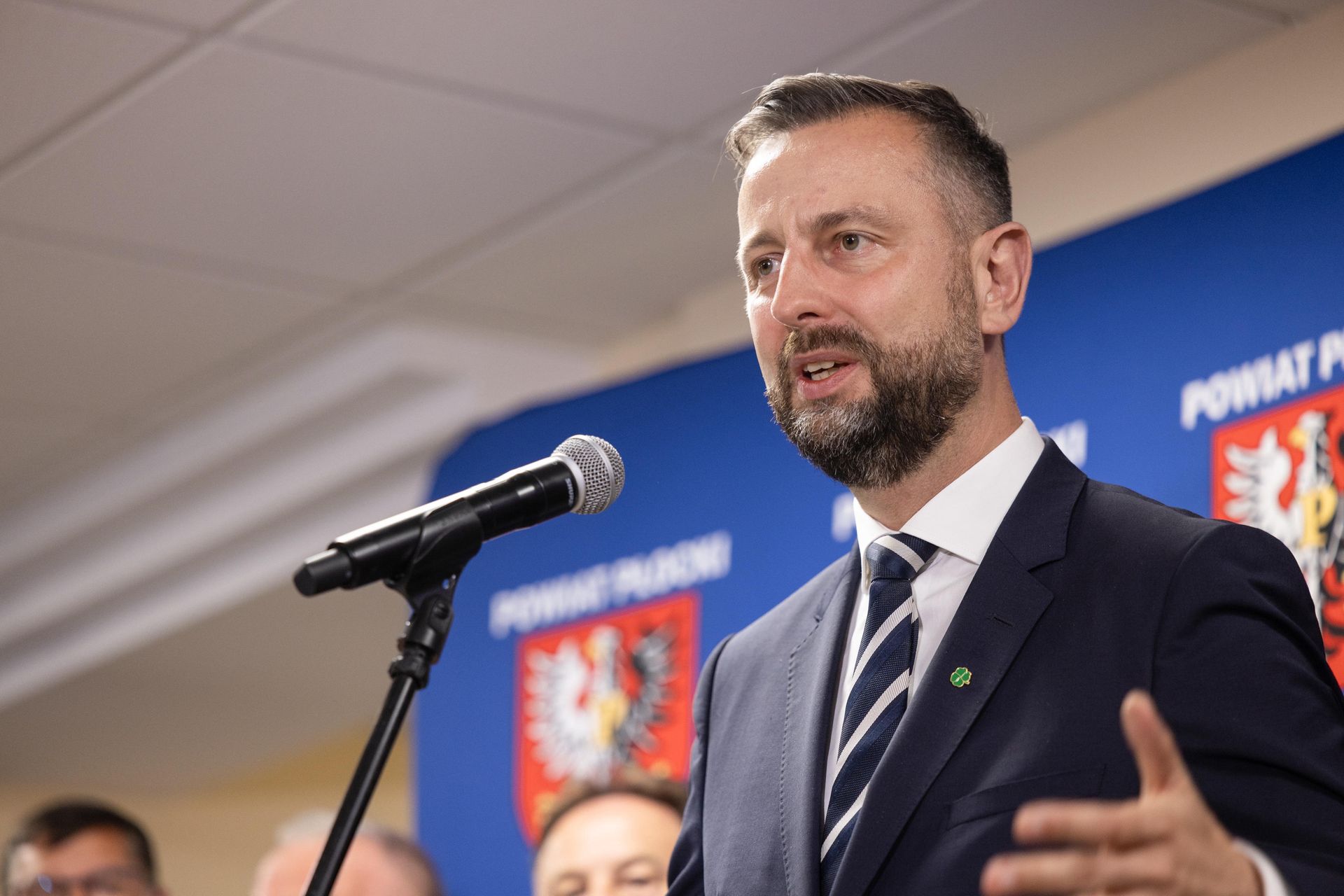 Znów nawiązał do wystawy. "Rozpoczynam akcję"