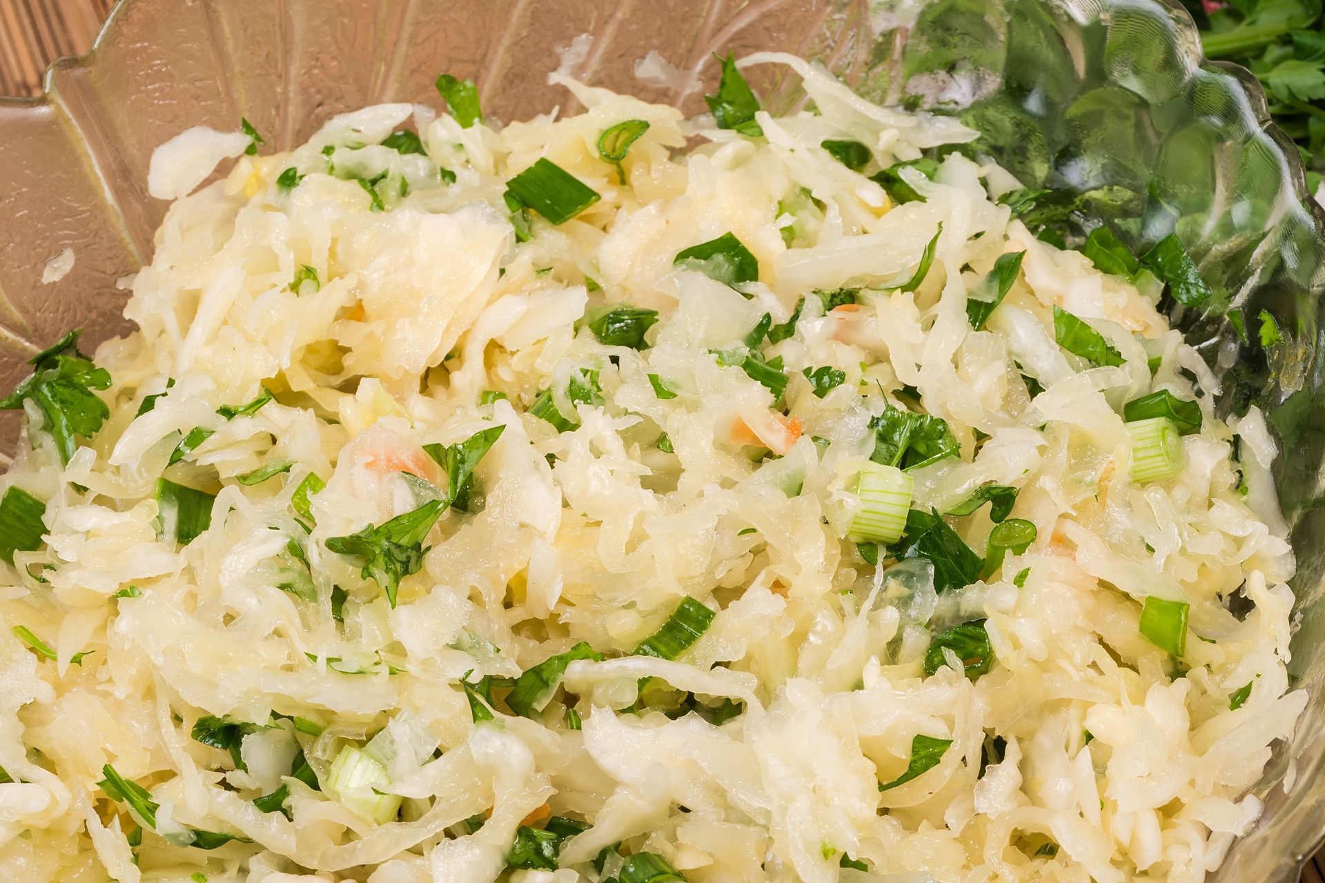 Nie dolewaj oleju do kiszonej kapusty. Często tak robiłam, ale babcia udowodniła, iż to błąd