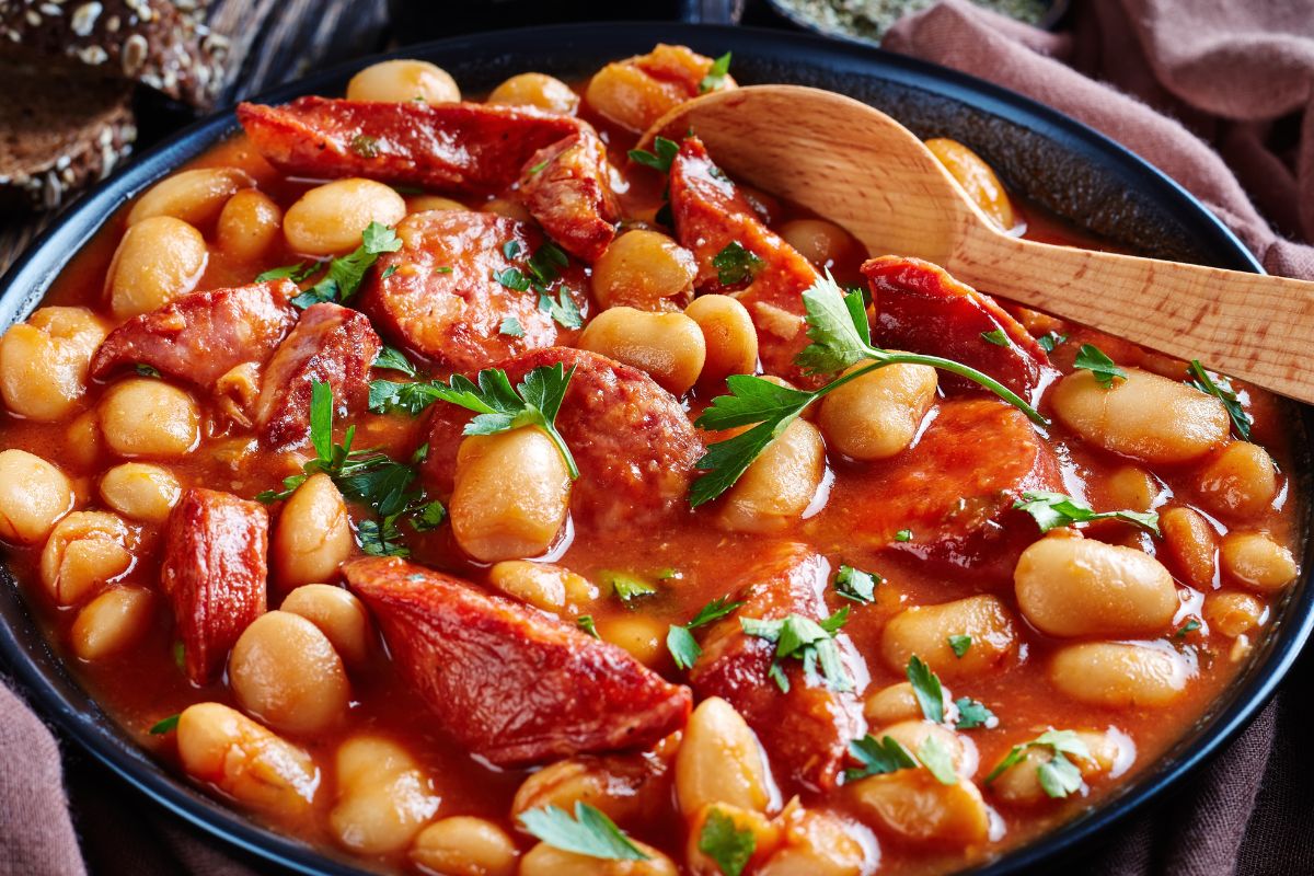 To idealna kompozycja przypraw do fasolki po bretońsku. Smak obłędny i nie musisz bać się wzdęć