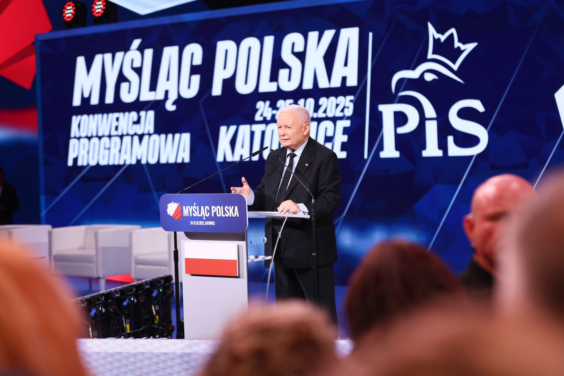 Kulisy konwencji PiS. Kaczyński chciał programu, ale nie krytyków. Partia szykuje się na kampanię
