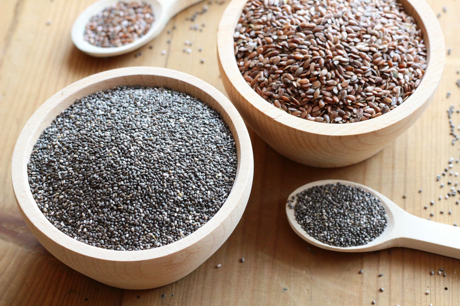 Chia i siemię lniane. Sprawdź, które nasiona mają więcej wartości odżywczych