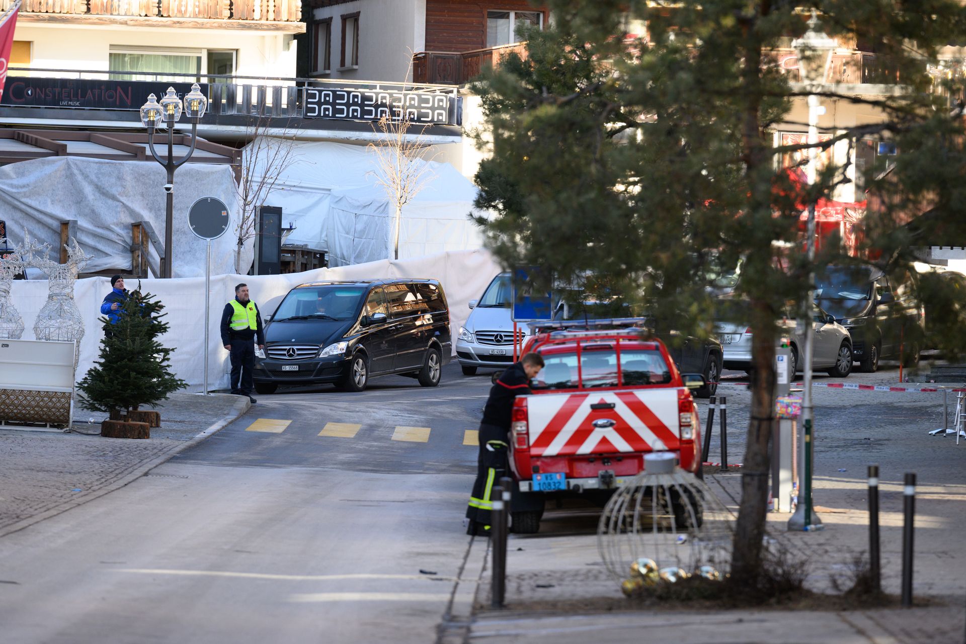 Tragiczny pożar w Szwajcarii. Media o pułapce i remoncie sprzed lat