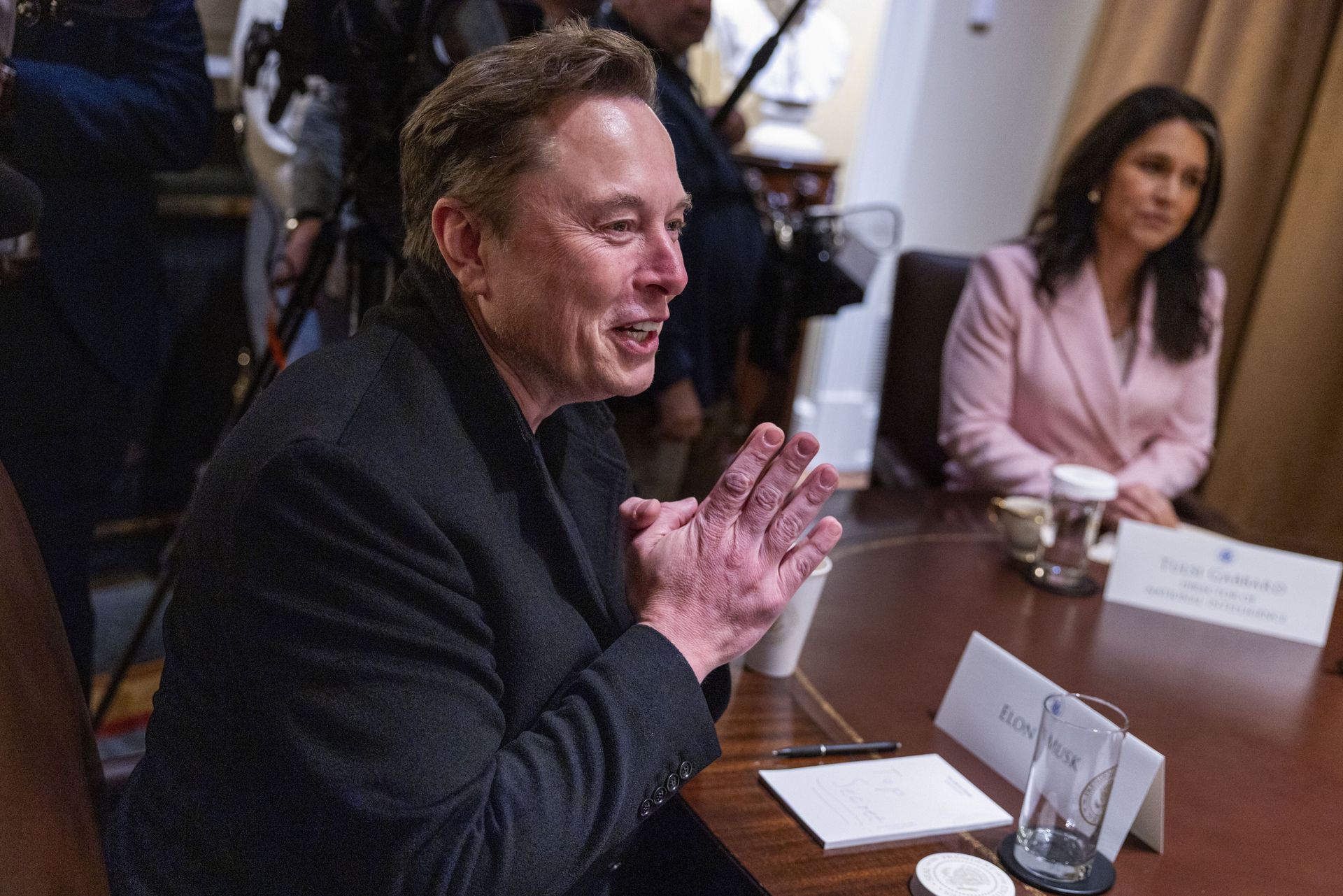 Tesla wstrzymuje zamówienia do Chin. Reakcja na cła?