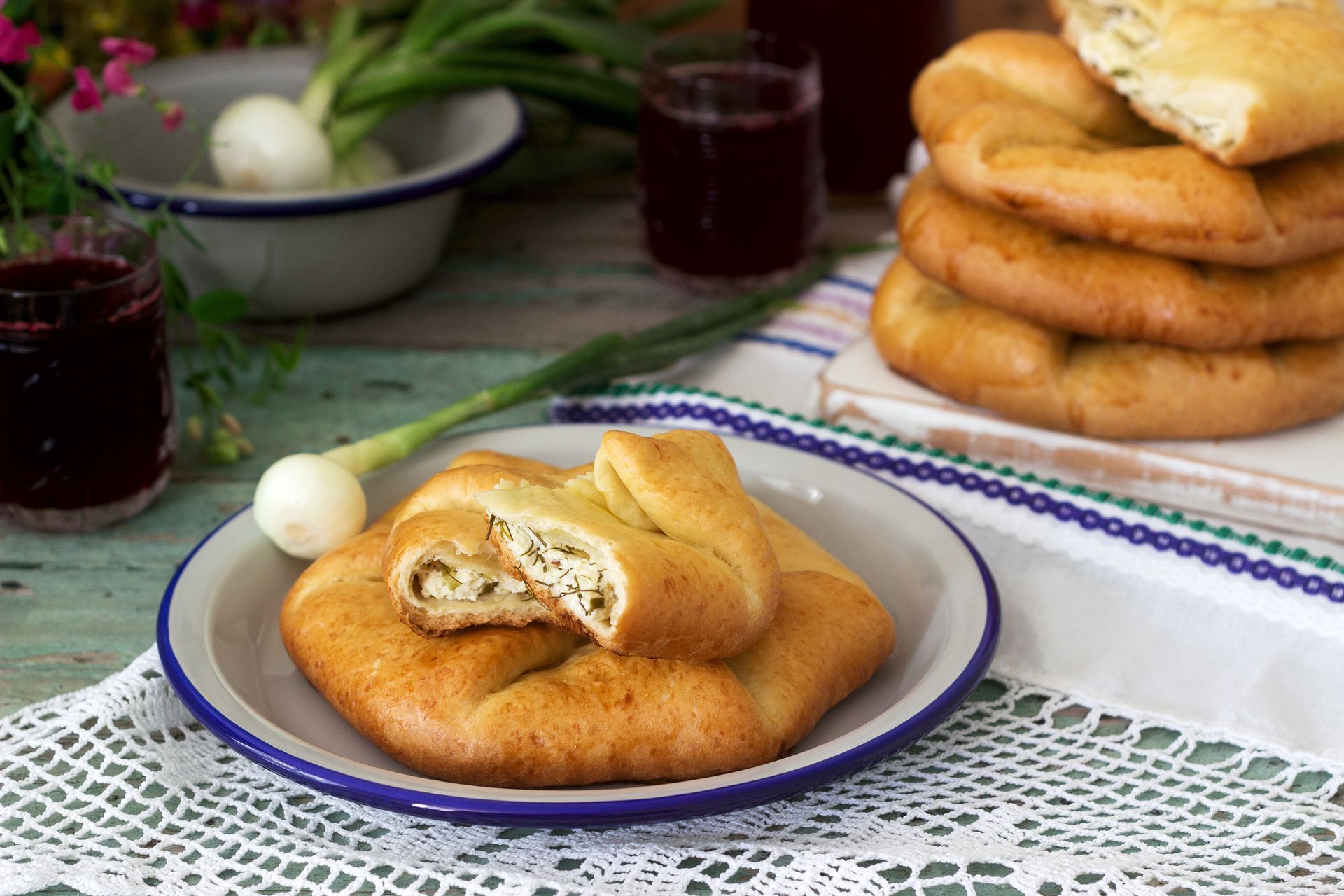 Mołdawskie wytrawne racuchy. Placinta schodzi u mnie w podwójnej porcji