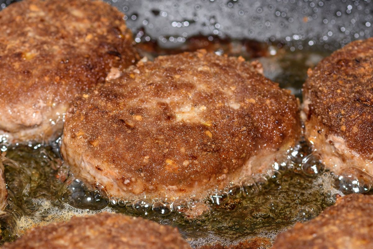 Kotlety mielone po czesku robię częściej niż tradycyjne. Są o niebo smaczniejsze