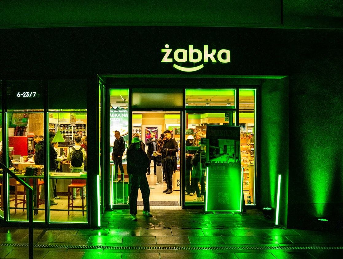 Właściciel Circle K idzie po Żabkę. Wezwanie za 32 mld zł