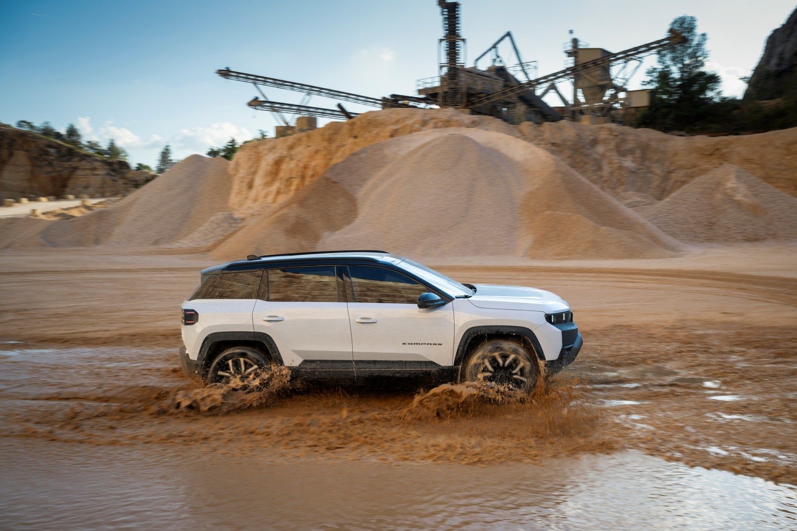 Jeep Compass nareszcie z 4x4. A adekwatnie 4xe