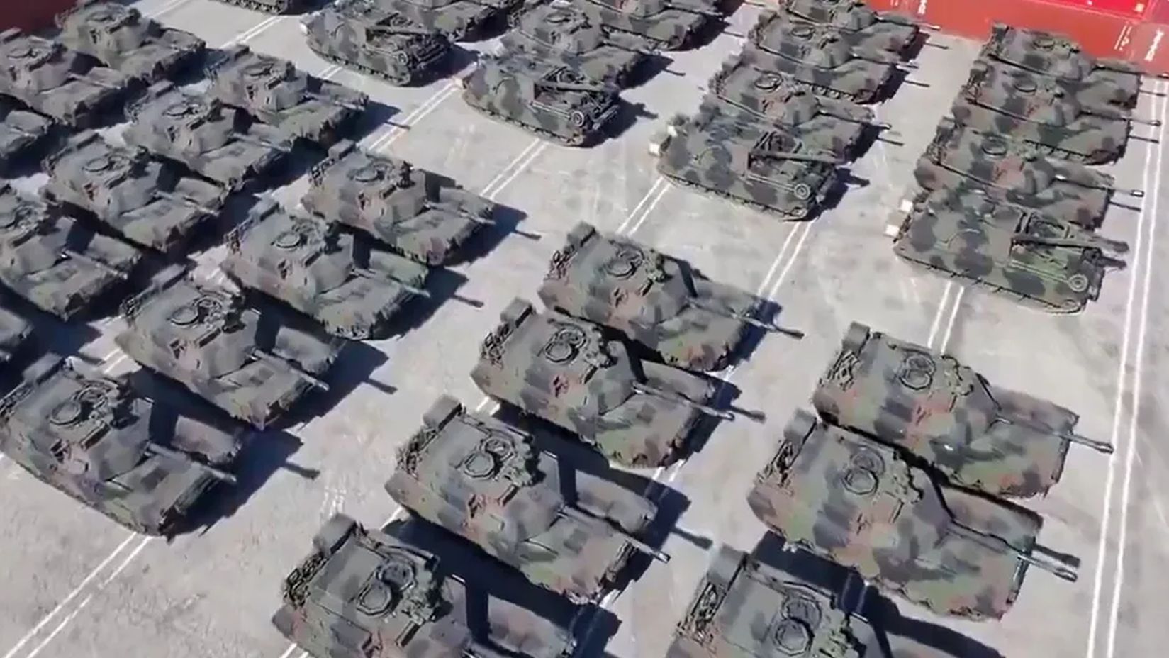Mniej stałych wojsk USA w Europie, ale więcej w Polsce. Z dodatkową eskadrą F-35