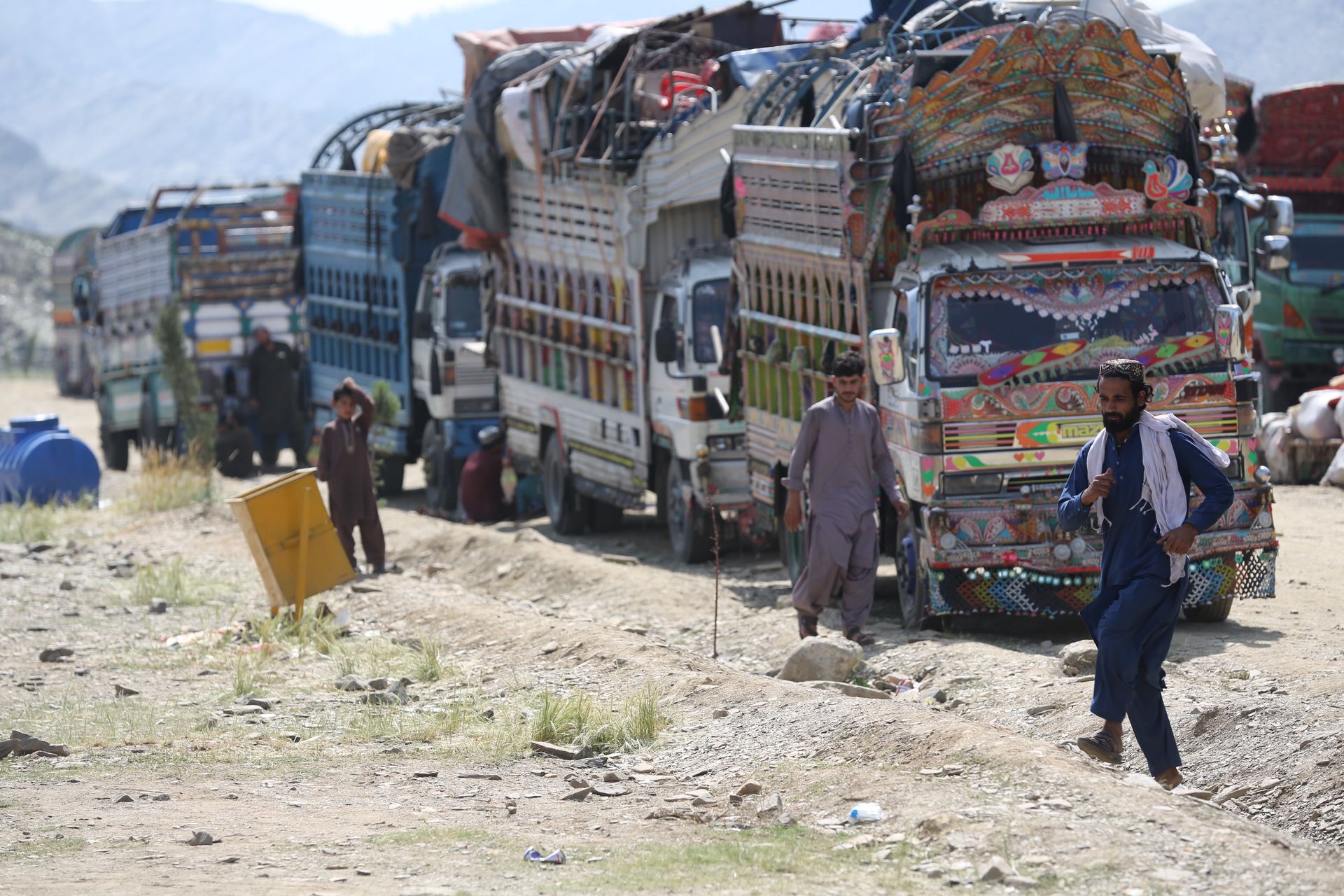Pakistan zamyka granicę z Afganistanem. Nocna wymiana ognia przy granicy