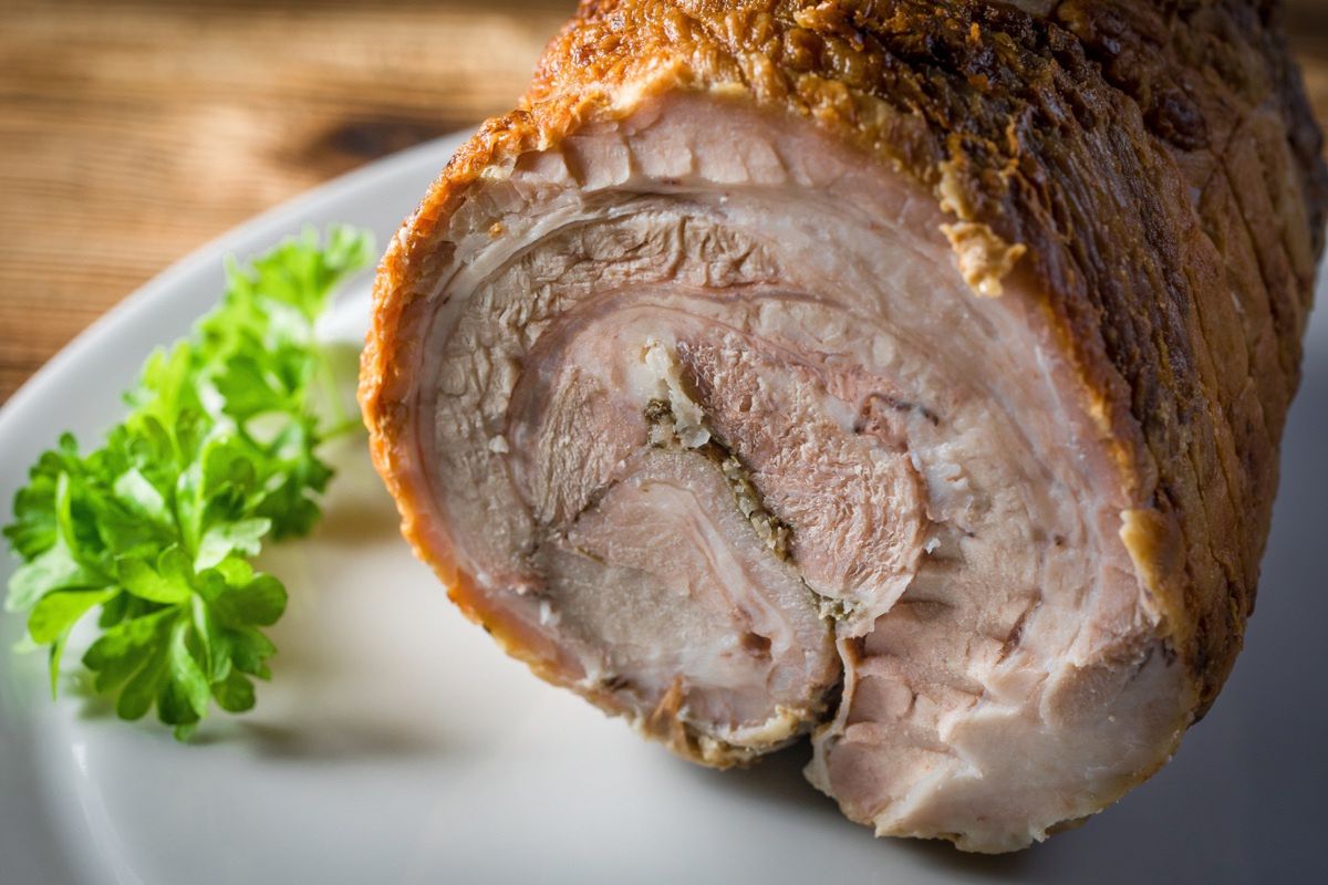 To popisowy rolowany boczek mojego taty. Dzięki 1 dodatkowi pachnie w całym domu