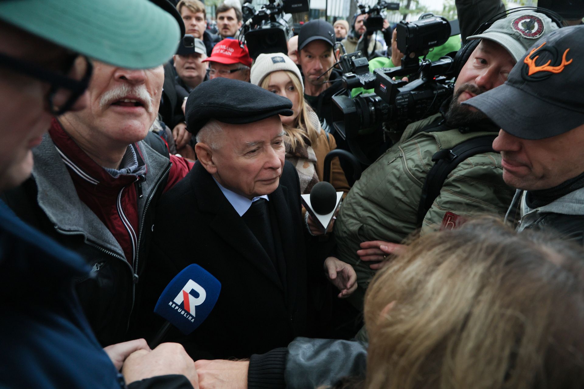 Kaczyński zjawił się przed TK. Robi "interwencję"