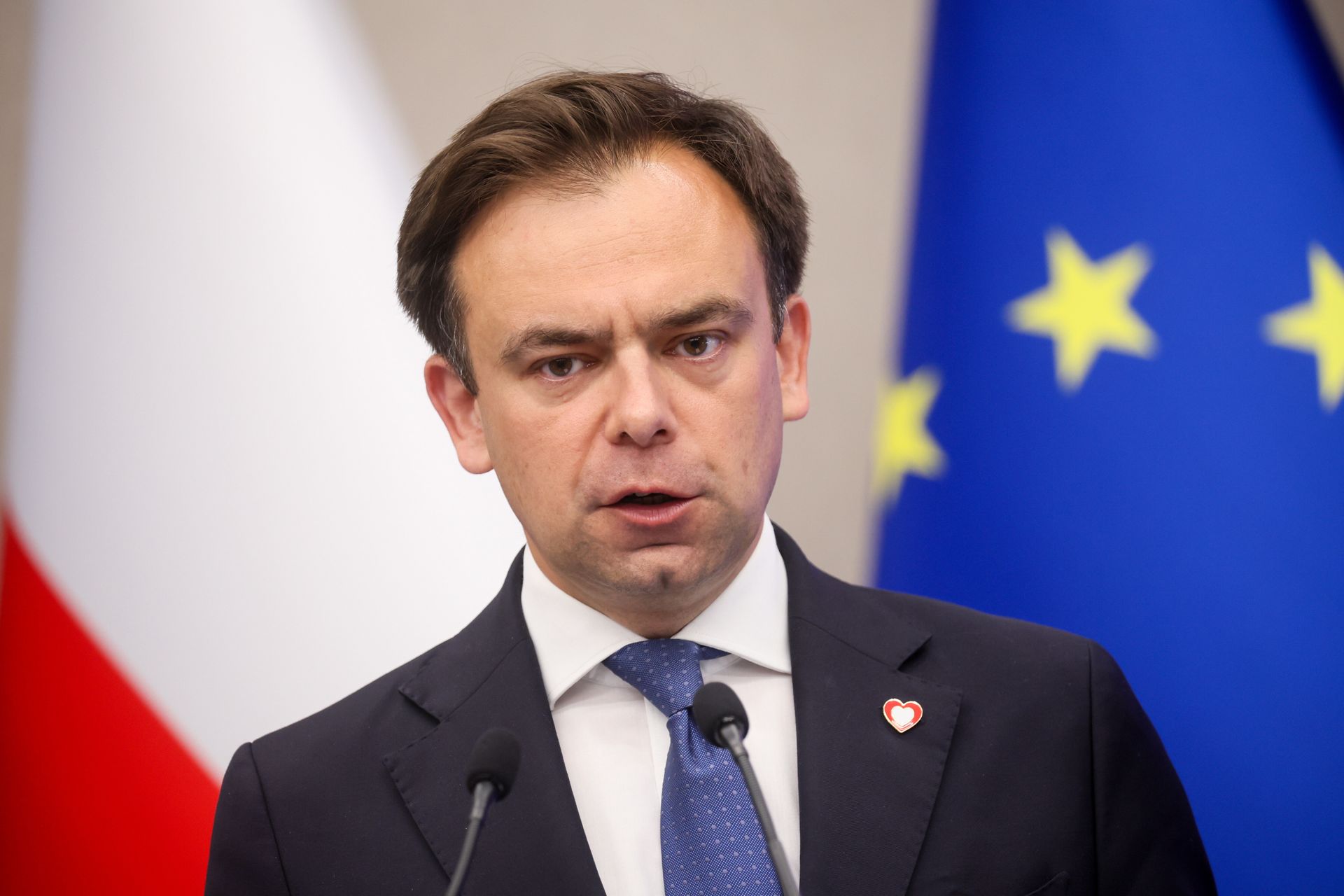 Domański w miejsce Tuska? Minister odpowiada