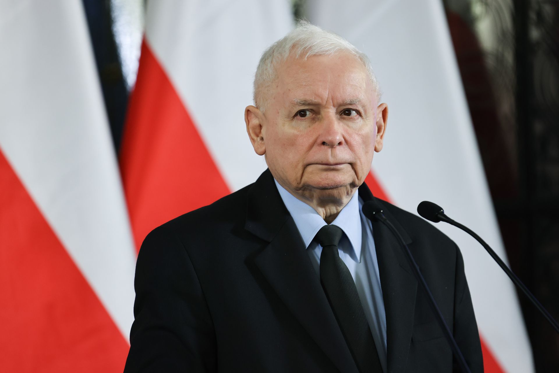 Asystent Kaczyńskiego zarobił w PZU fortunę. W spółce był 37 godzin