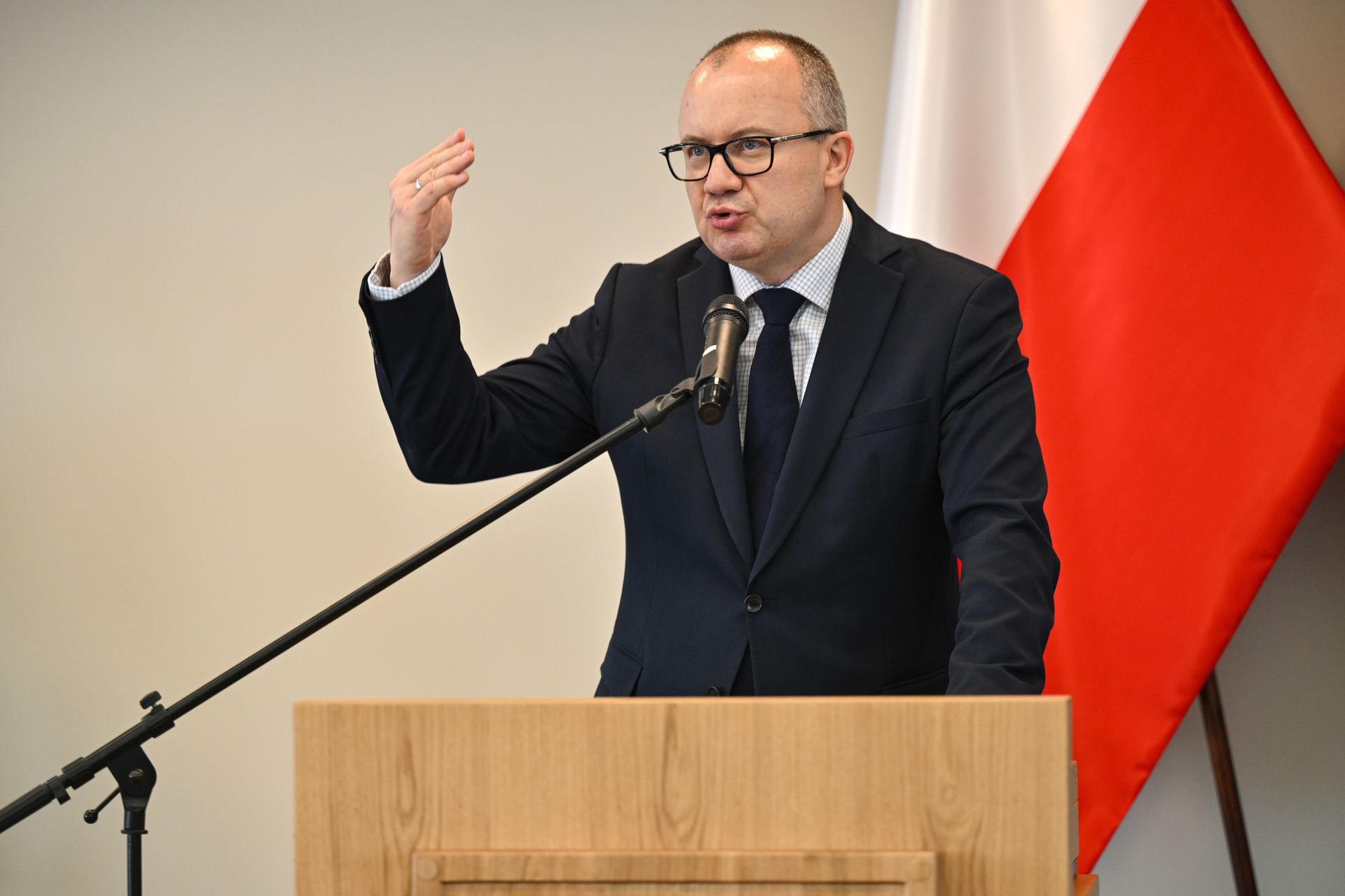 90 mln zł do zwrotu. Organizacje milczą, Ministerstwo czeka z decyzjami