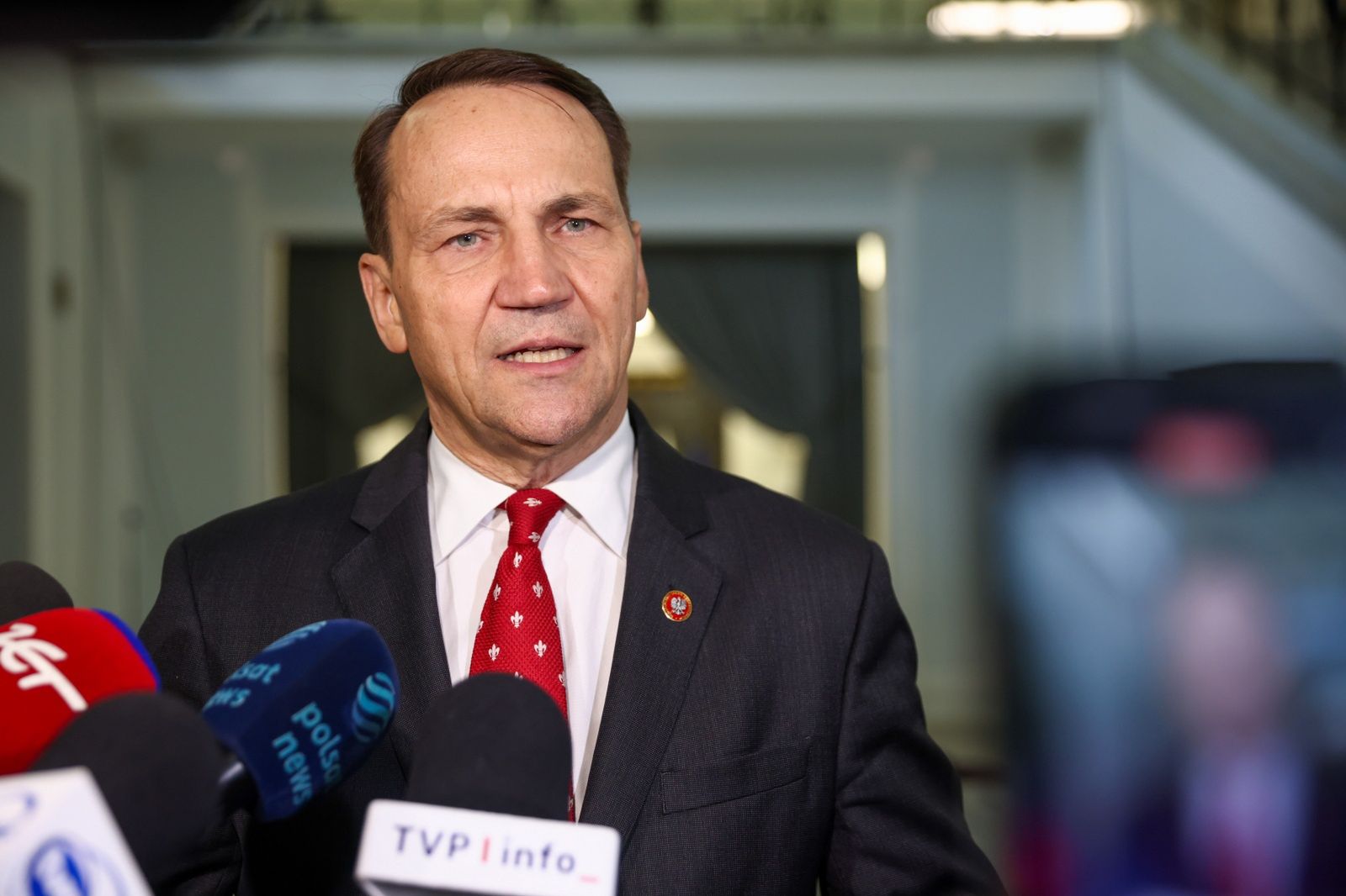 Sikorski mówi o przyjaźni Dudy z Trumpem. "Ostatnia szansa"