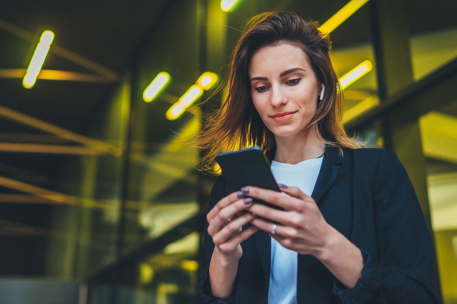 Sztuczna inteligencja w pracy. Zaskakujący skutek uboczny