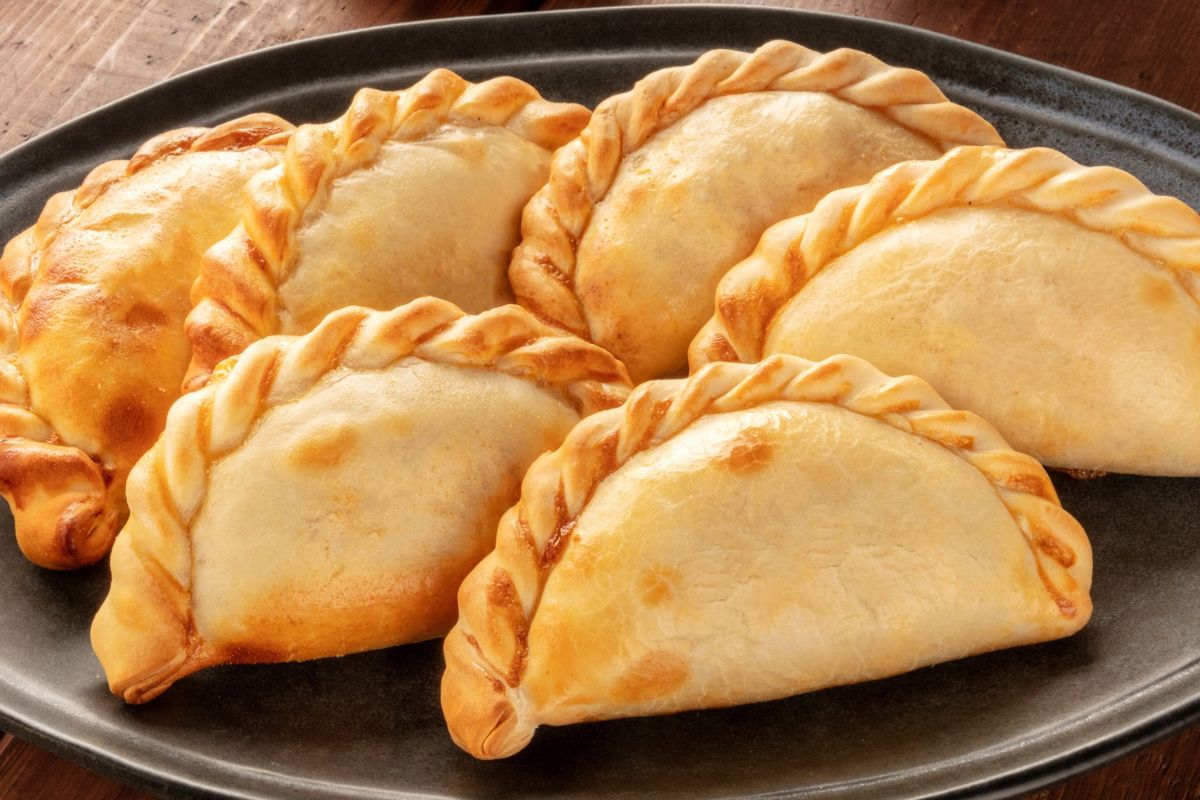 Wszyscy zachwycają się włoskimi calzone. Zapominają, iż w Polsce mamy jeszcze lepszy przysmak