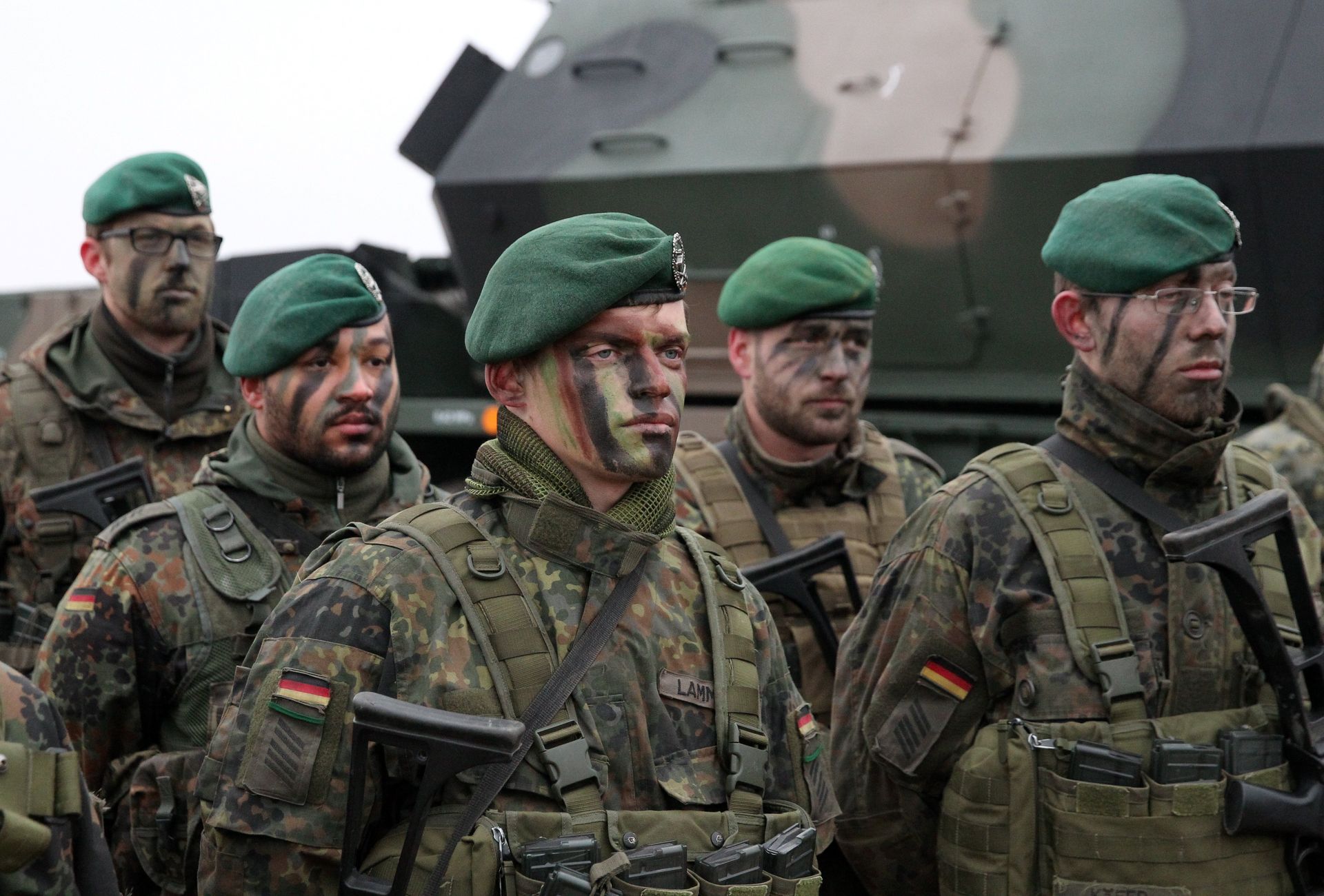 Manewry koalicji w Polsce. Niemcy nie wezmą udziału