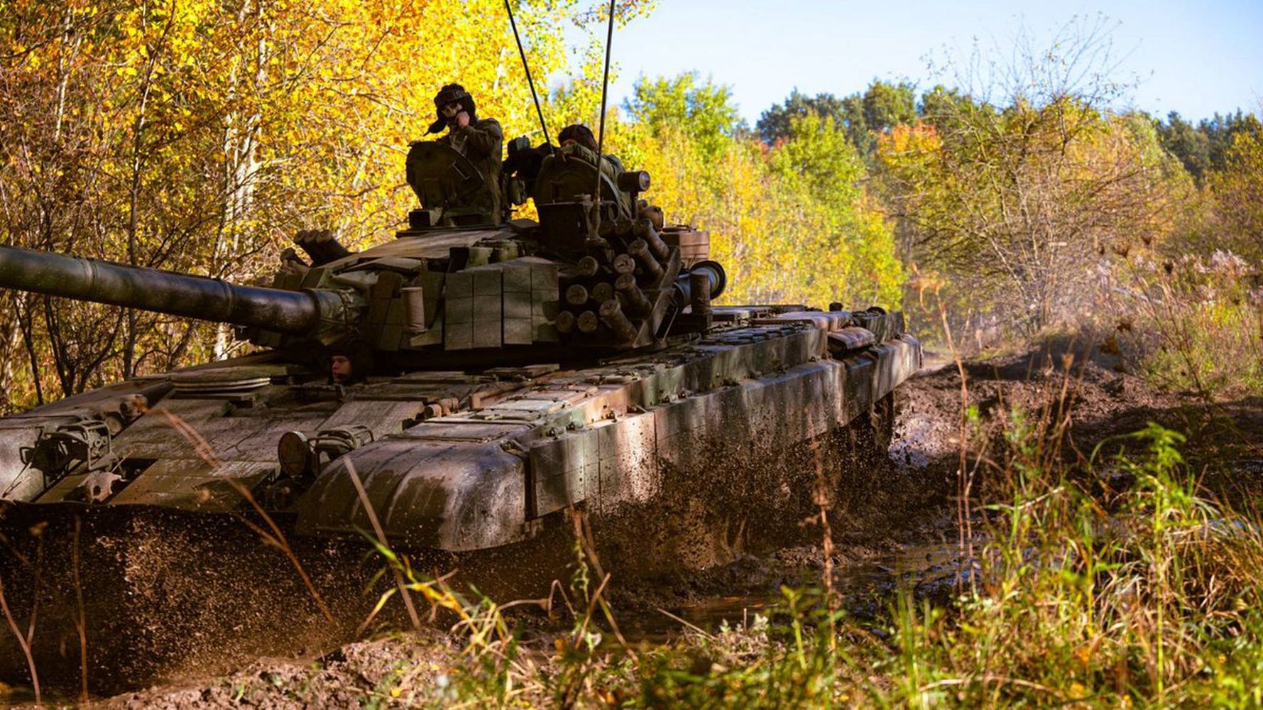 PT-91 Twardy na poligonie. Wojskowi pokazali zdjęcia