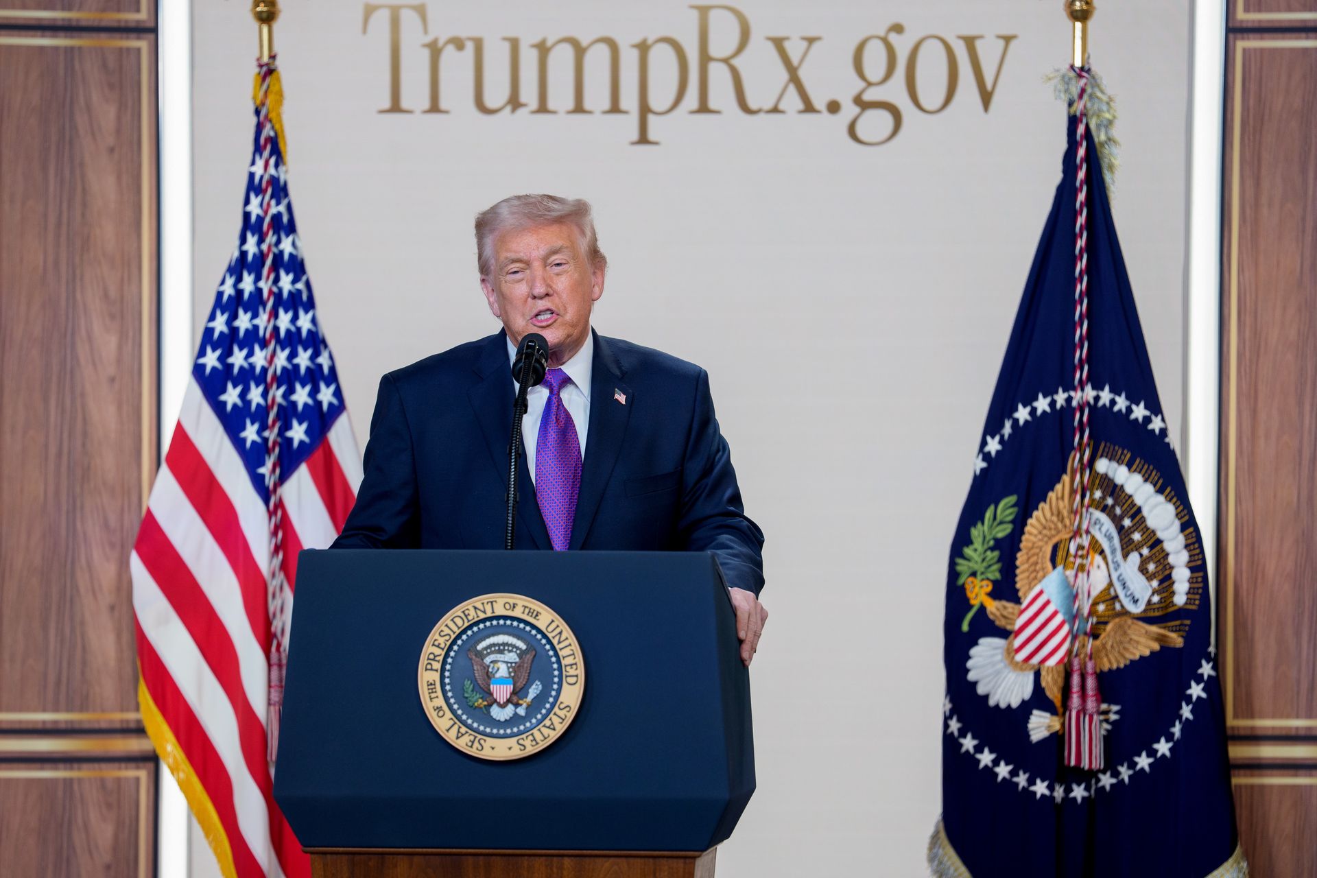 Trump uruchamia specjalny portal. Leki na receptę mają być tańsze