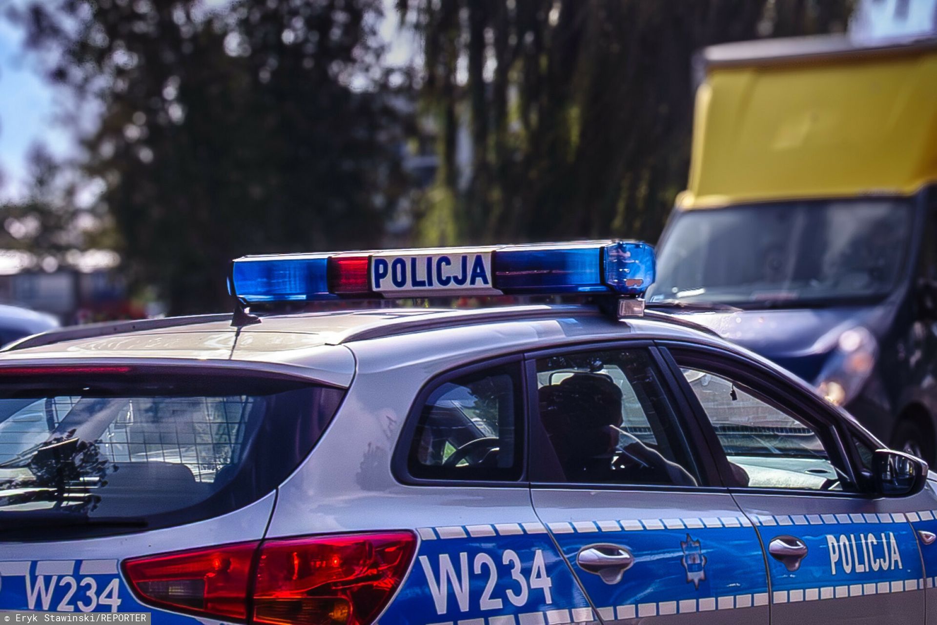 Napad koło banku w Warszawie. W torbie było 900 tys. zł