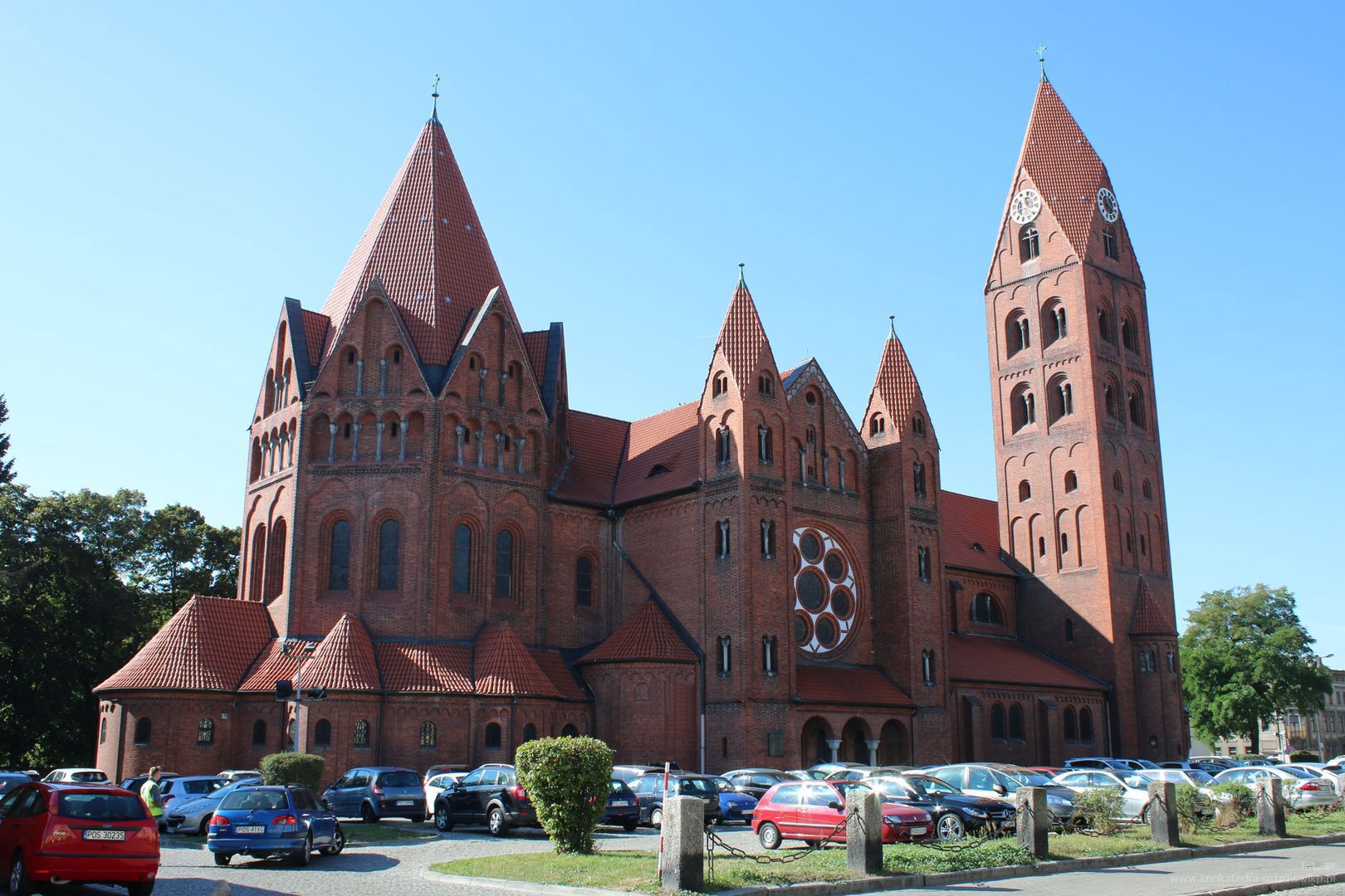 Dramatyczne chwile w Ostrowie Wielkopolskim. Kobieta zasłabła na mszy
