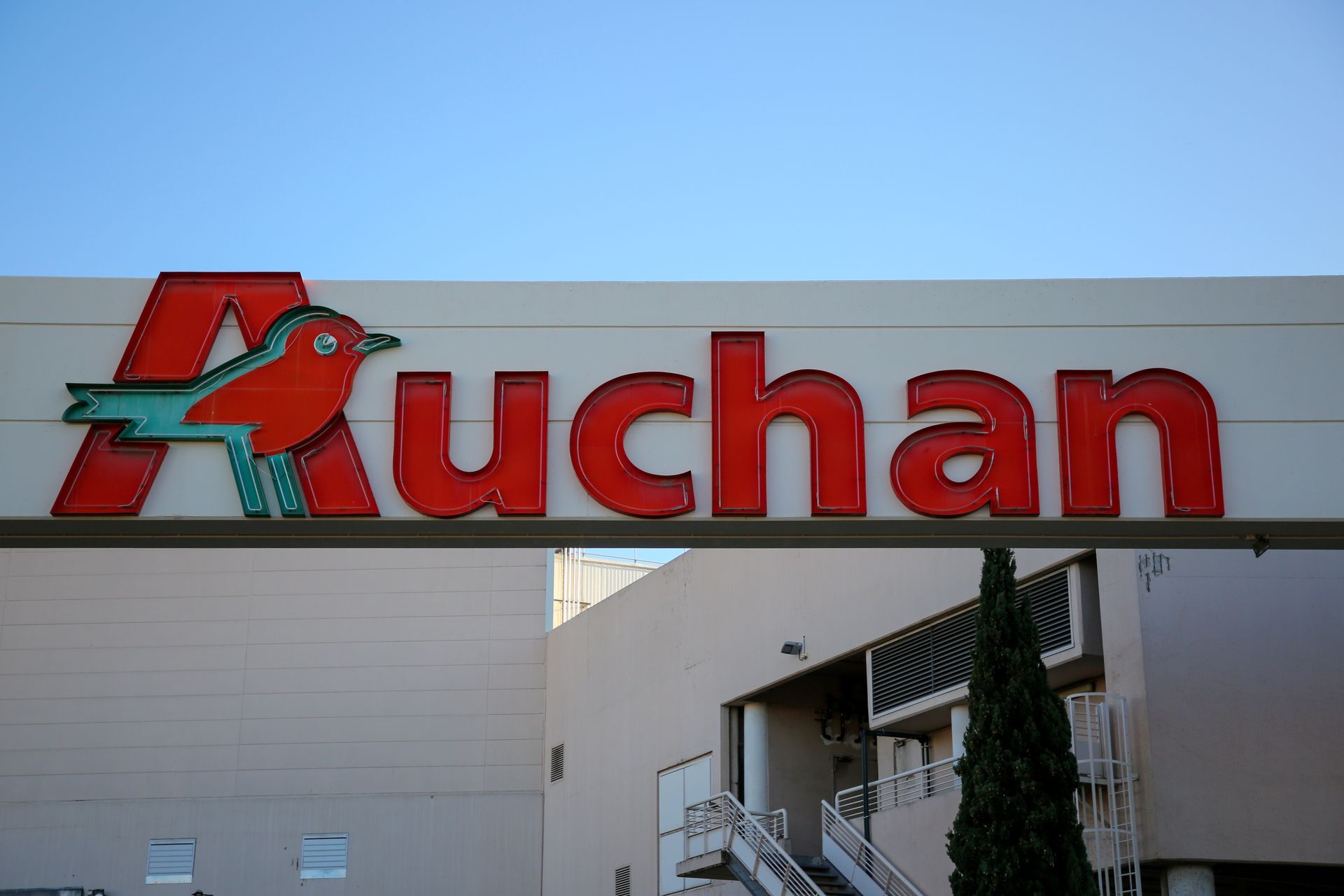 Zwolnienia w Auchan w Europie. 700 osób straci pracę