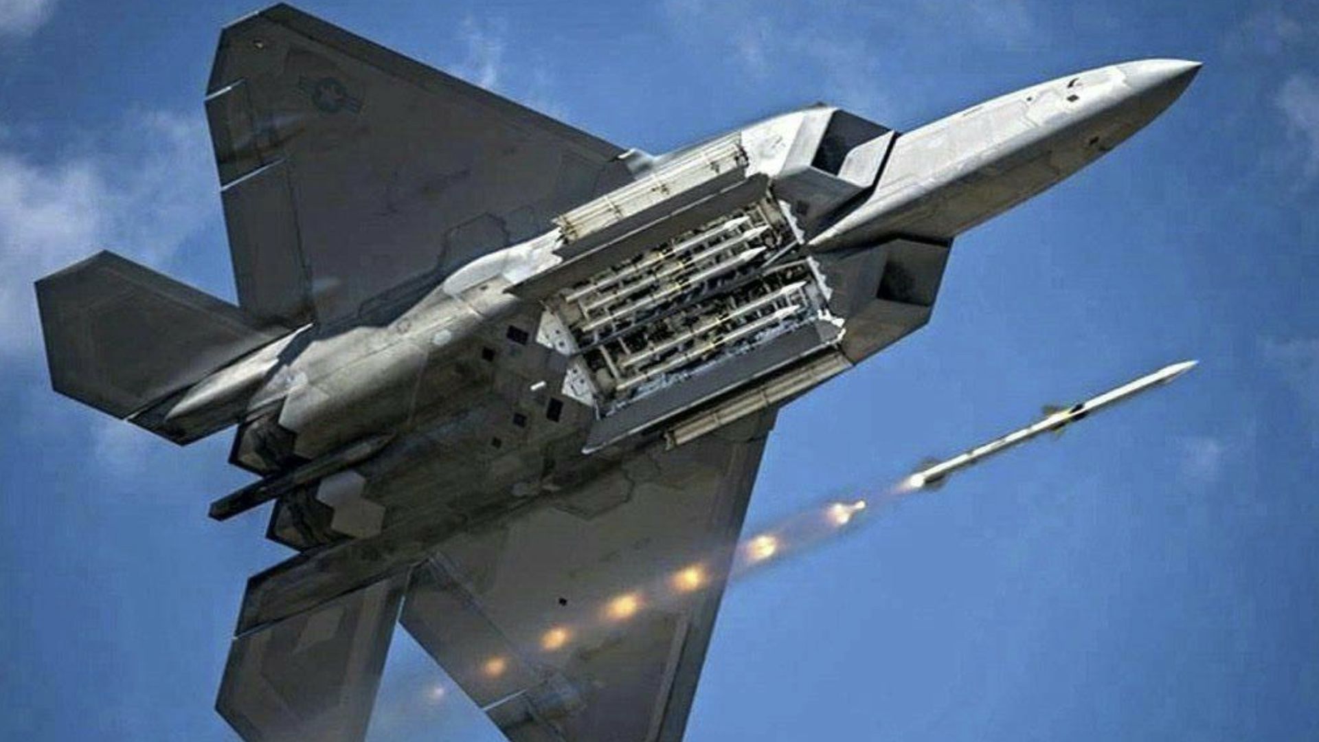 "Super F-22" i dwusilnikowy F-35, czyli F-55. Trump zapowiada nowe samoloty