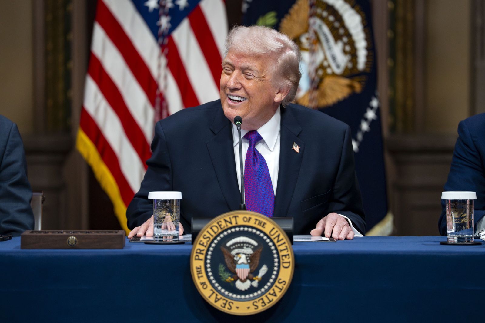 Media: Trump miał obiecać Kurdom "szerokie wsparcie powietrzne USA"