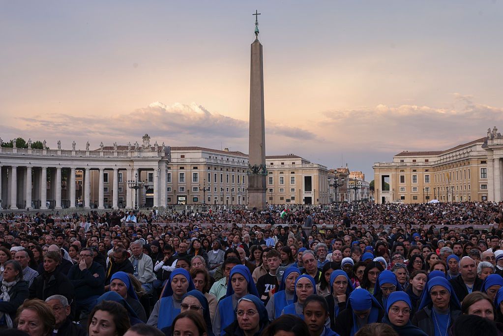 Podróż do Watykanu na pogrzeb papieża. Praktycznie niemożliwa