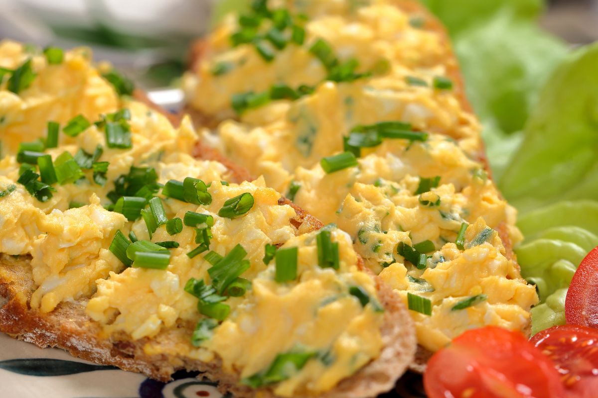 W PRL to zdrowe smarowidło było hitem śniadań, ale na długo o nim zapomnieliśmy. Dziś znów podbija stoły