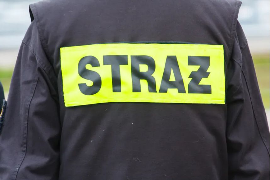 Ogień pojawił się w bloku w środku nocy. Są ofiary