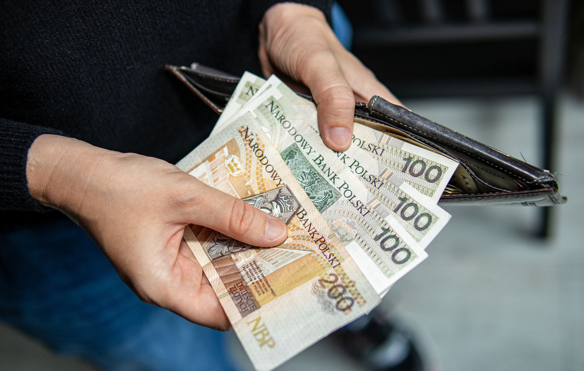 ZUS podał dane o nauczycielskich "kompensówkach". Oto średnia kwota