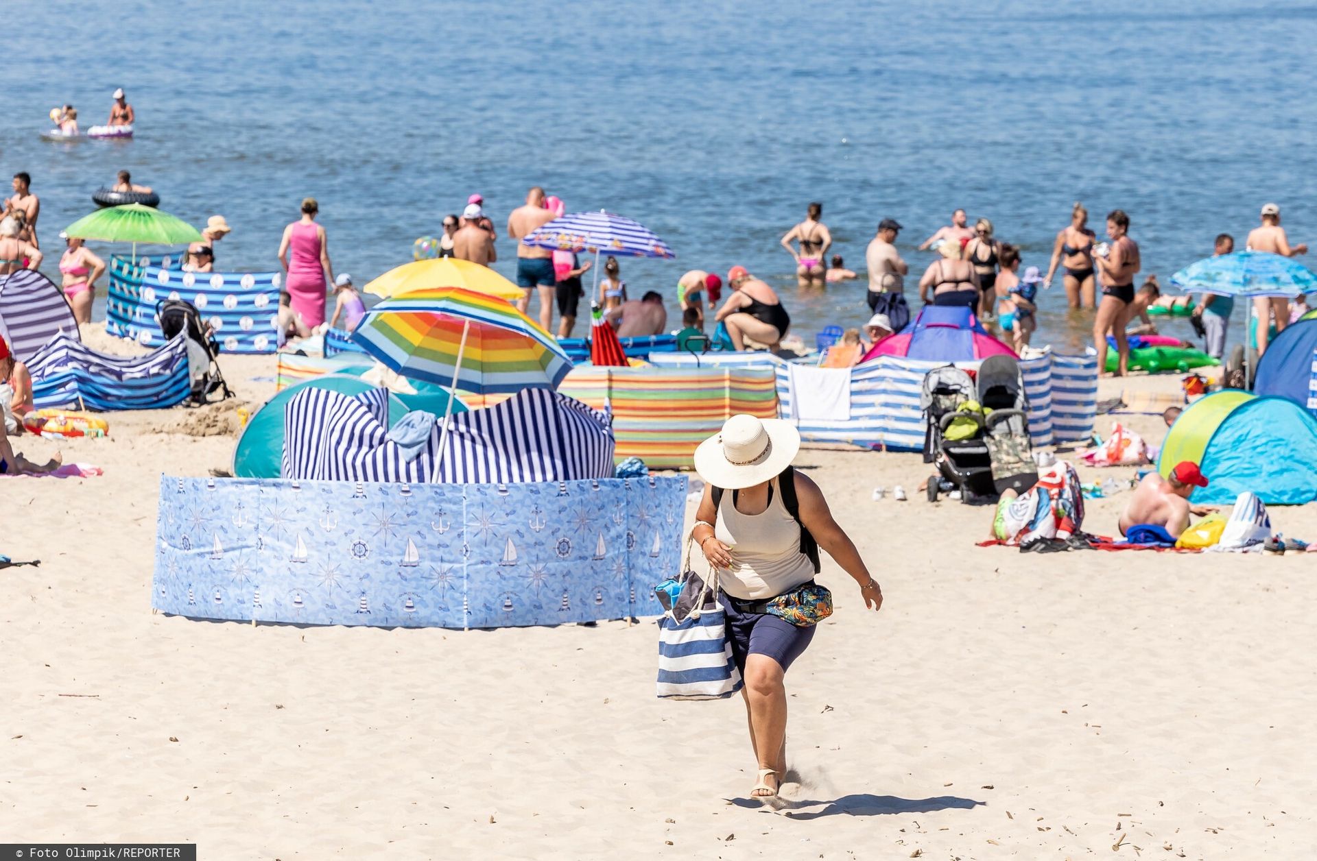Głośniki na plaży irytują? Oto co myślą Polacy
