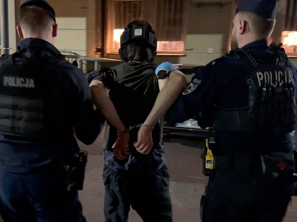 Mieszko R. doprowadzony do sądu. Jest nagranie