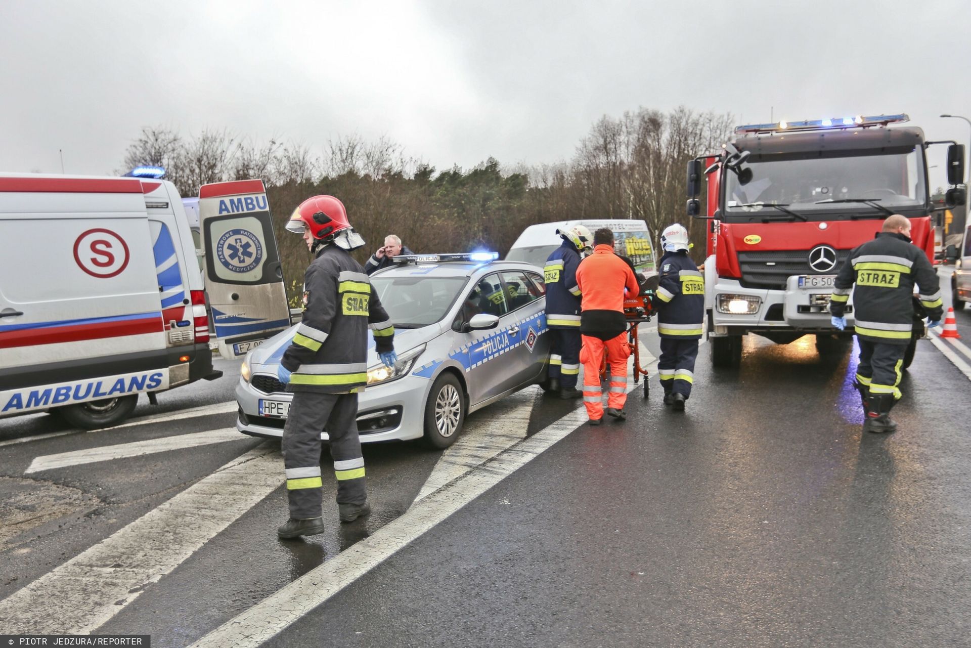 Tragiczny karambol na S3. Jedna osoba nie żyje