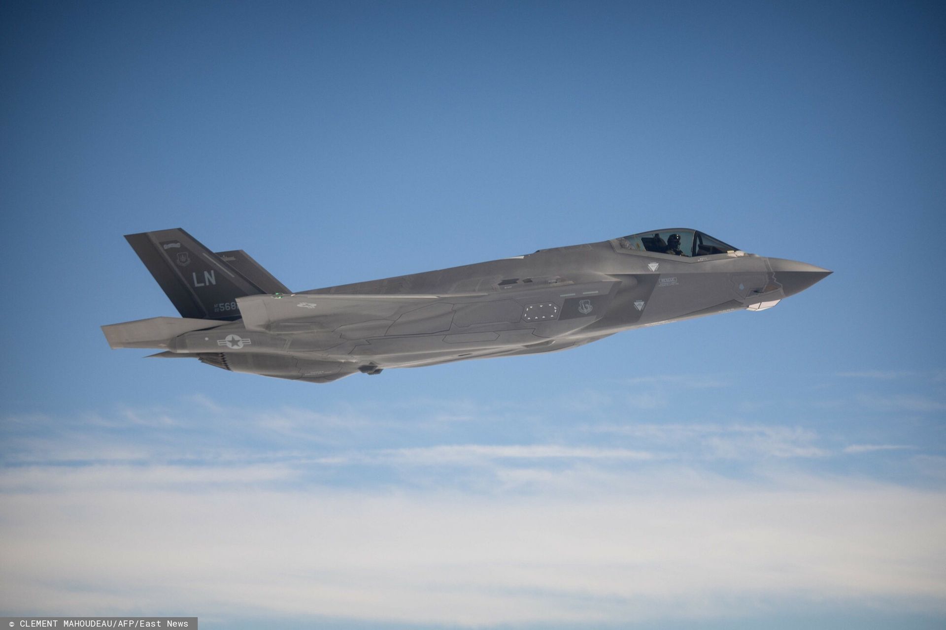 Gigantyczny kontrakt zbrojeniowy. USA kupują 850 myśliwców F-35