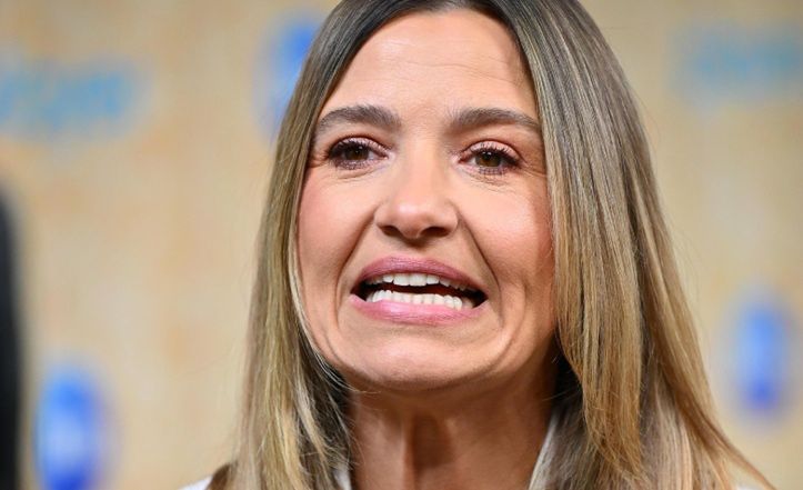 Joanna Koroniewska reaguje na sugestię, iż "powinna zafarbować odrosty": "Bycie na świeczniku nie oznacza, iż jest się WYTRZYMAŁYM"