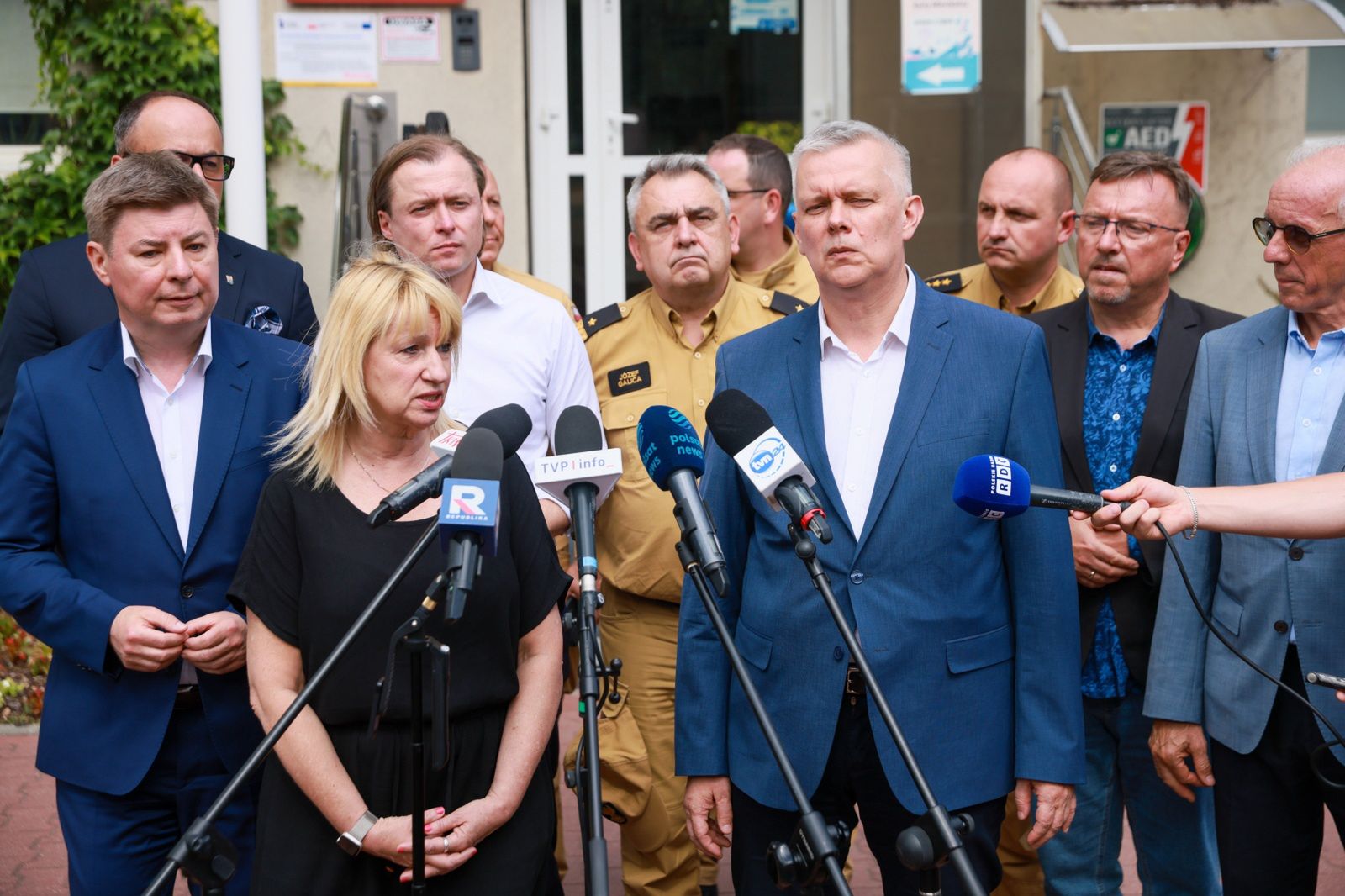 Siemoniak w Ząbkach: "Niczego nie wykluczamy"