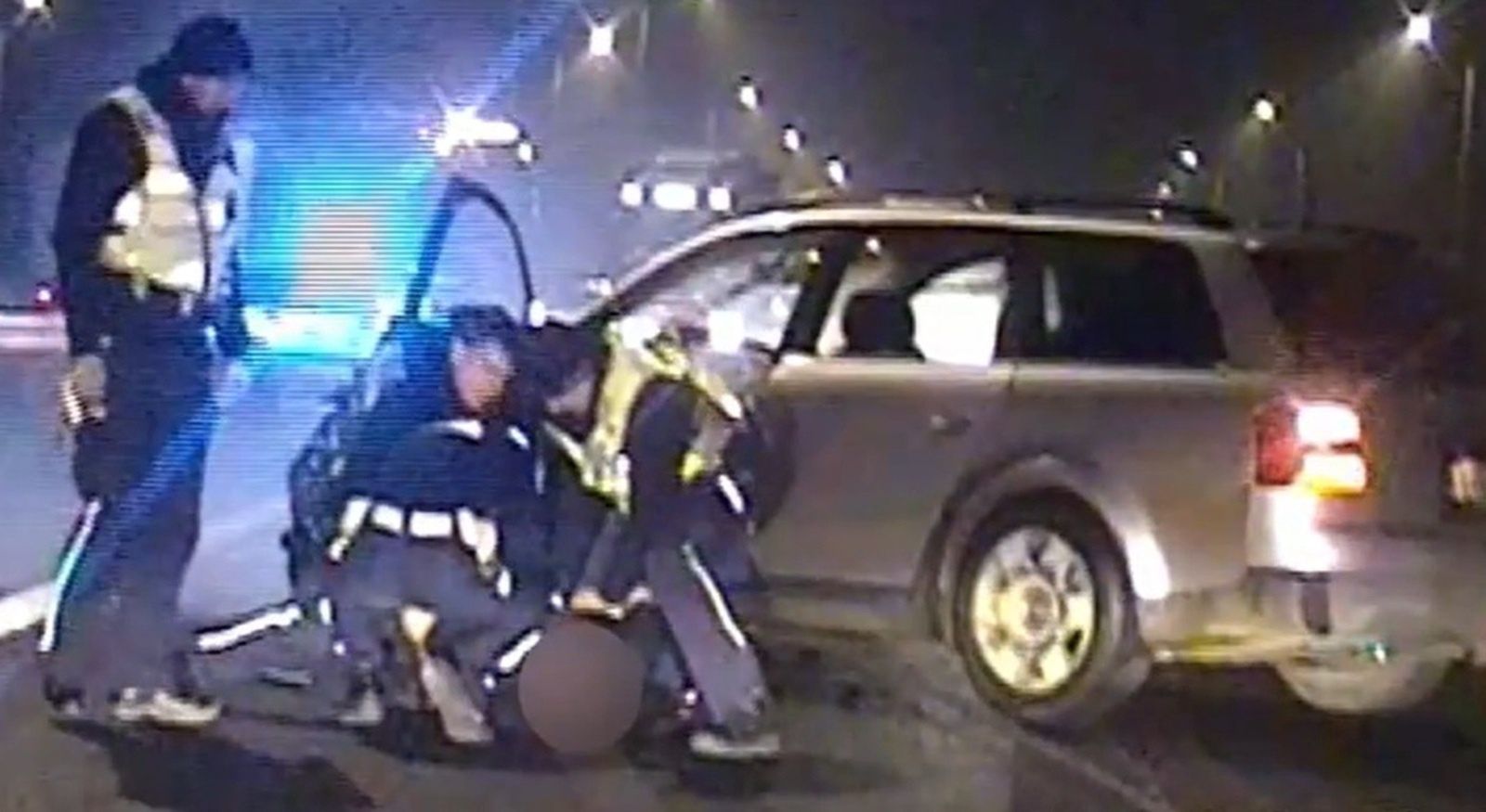 Chciał "pobawić się" z policjantami. Skończył w areszcie