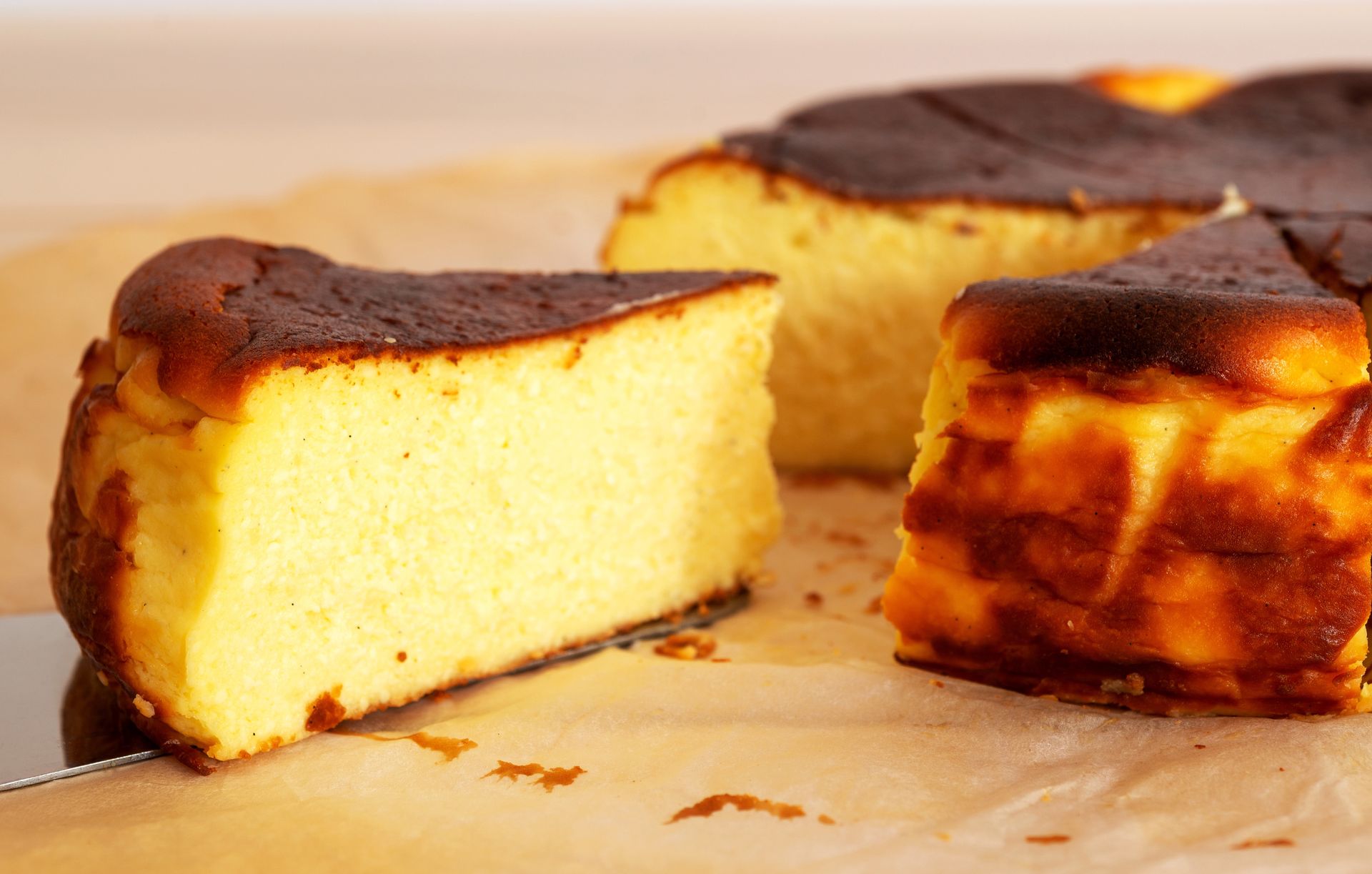 Tylko w tej temperaturze piekę sernik. Pięknie wyrasta i nie pęka