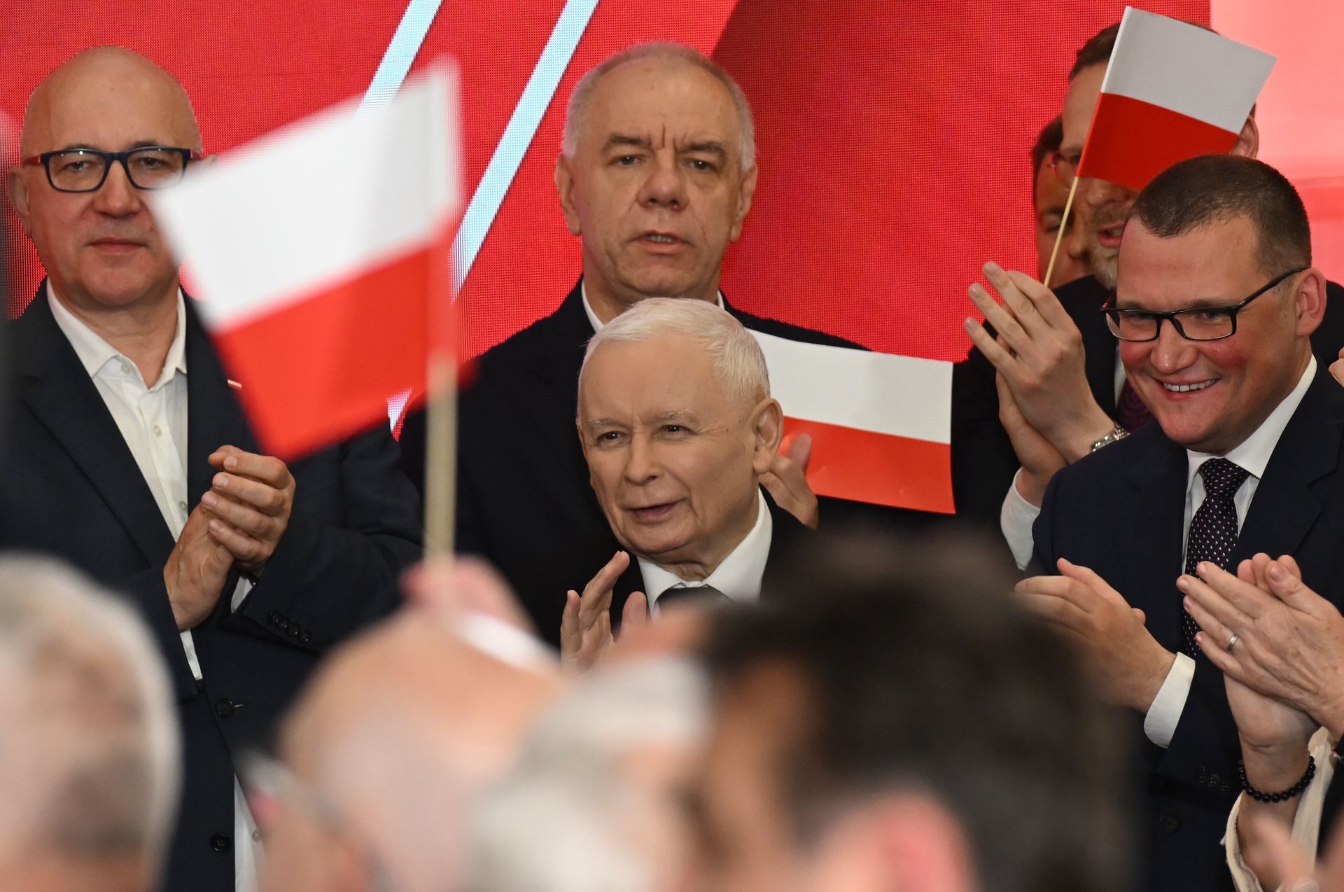 Gargamel rozważa hasło dla Nawrockiego. Chce nawiązać do brata