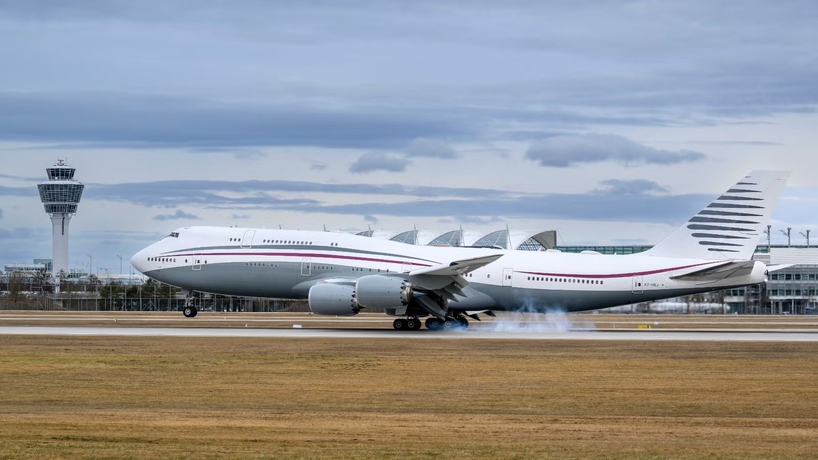 Vader 01 rozpoczął testy. Tymczasowy Air Force One już w powietrzu