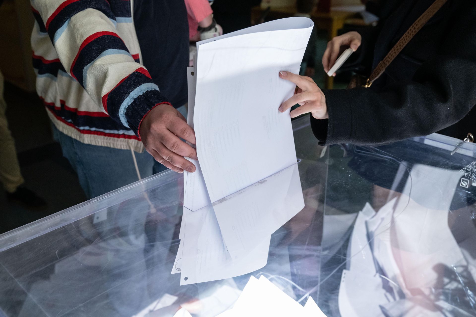 Wybory prezydenckie 2025 za granicą. Ile kart, jak głosować?