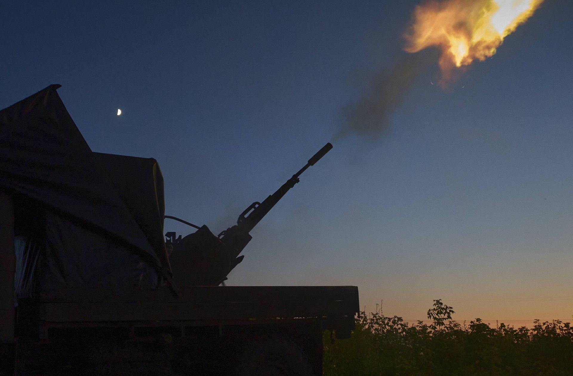 Powstanie mur dronowy i Straż Wschodniej Flanki. Decyzje po szczycie