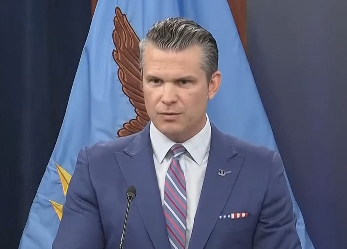 Dziennikarze mówią "nie" ministrowi wojny USA. Pustki w Pentagonie