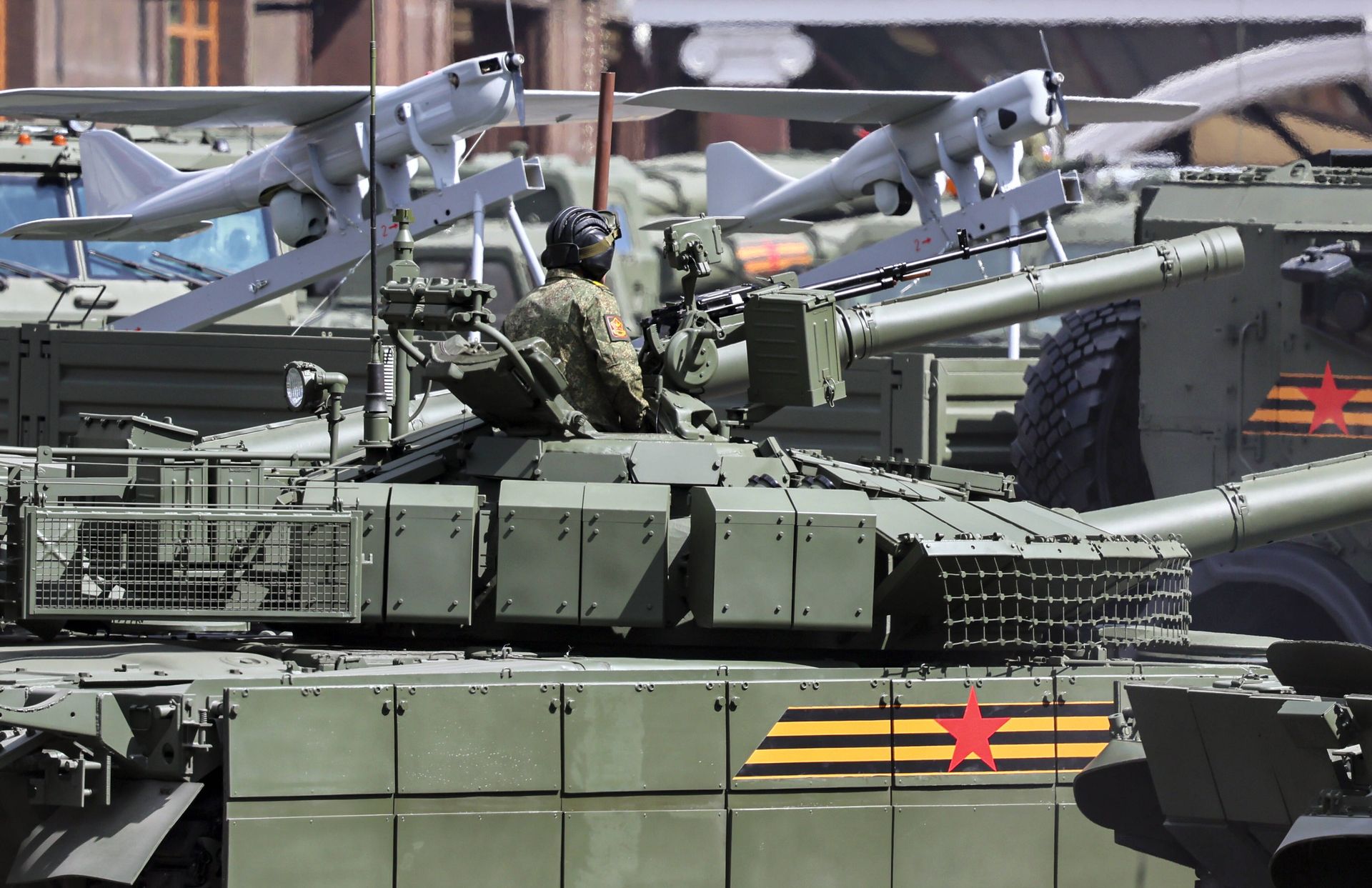 Rosjanie poprawiają T-72. Uzupełniają przetrzebione zasoby